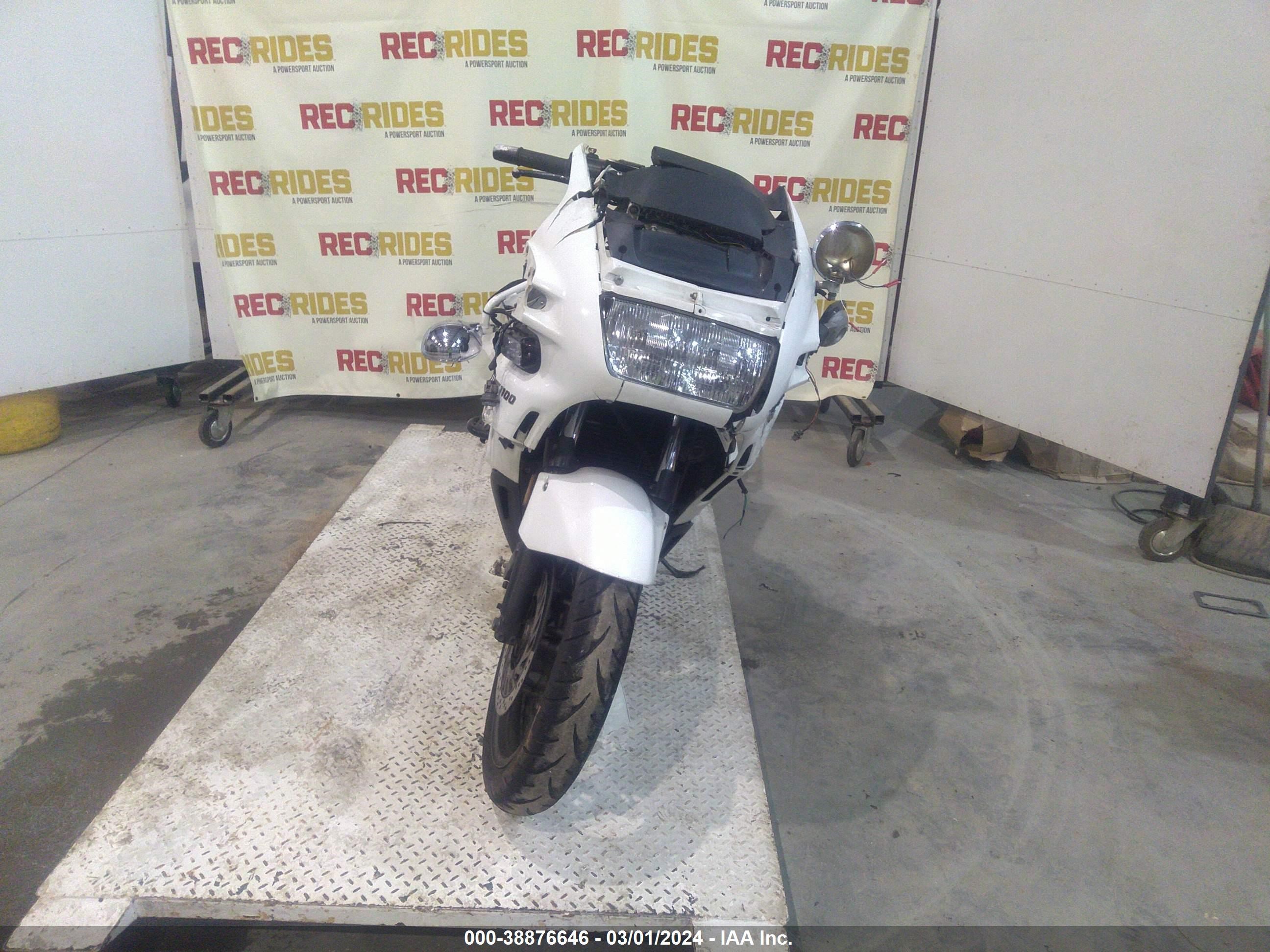 Photo 4 VIN: JH2SC26043M300034 - HONDA NULL 