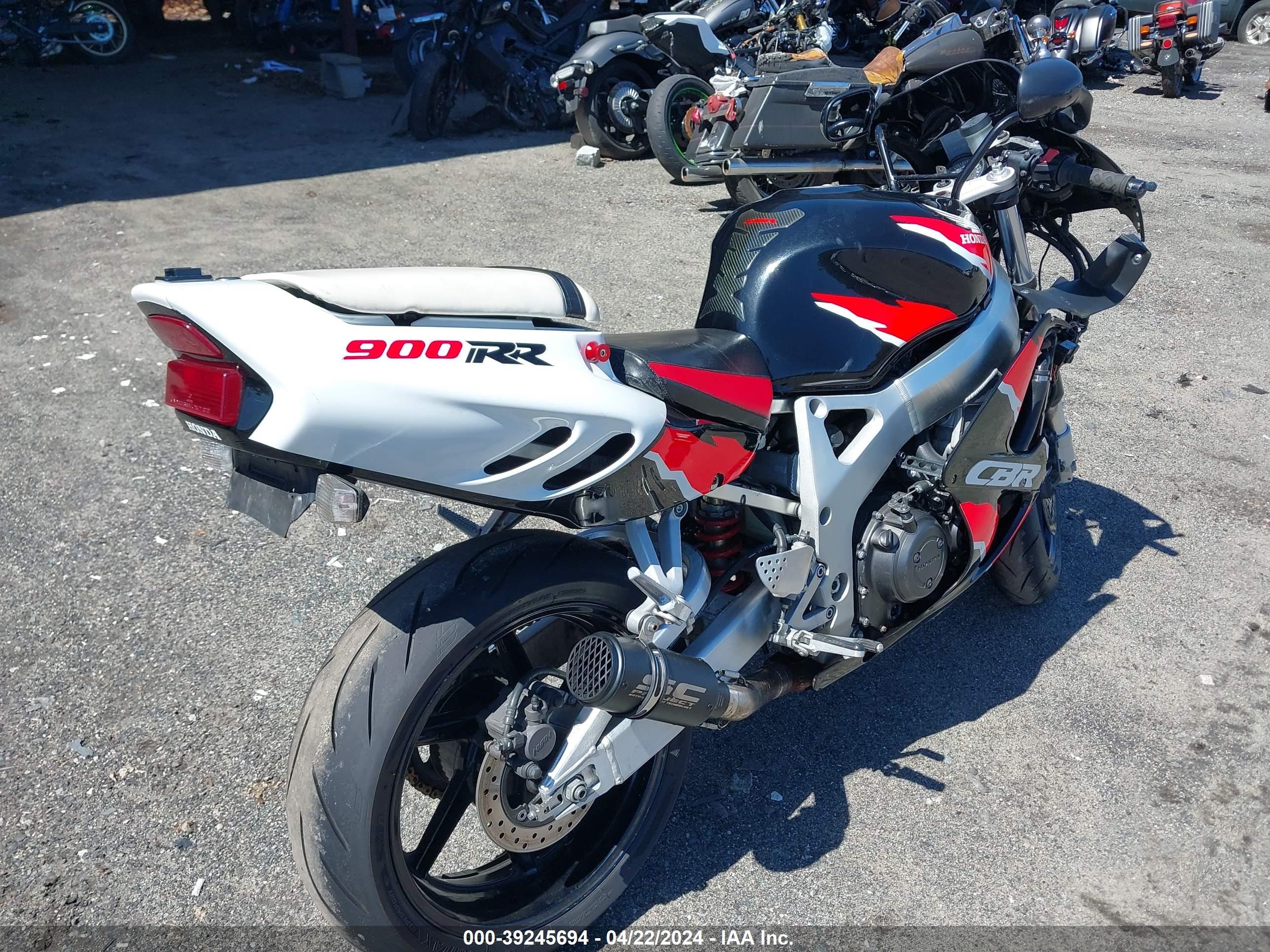 Photo 3 VIN: JH2SC3307TM003267 - HONDA NULL 