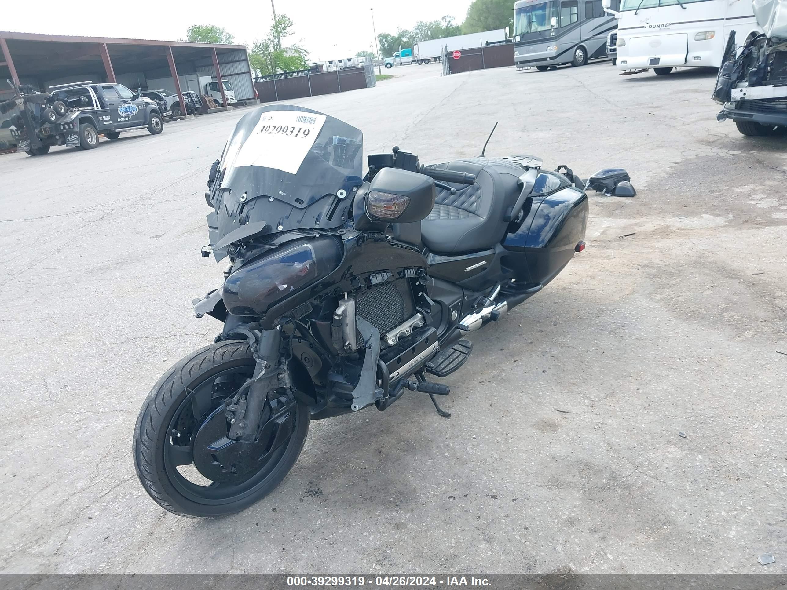 Photo 1 VIN: JH2SC6843EK100090 - HONDA NULL 