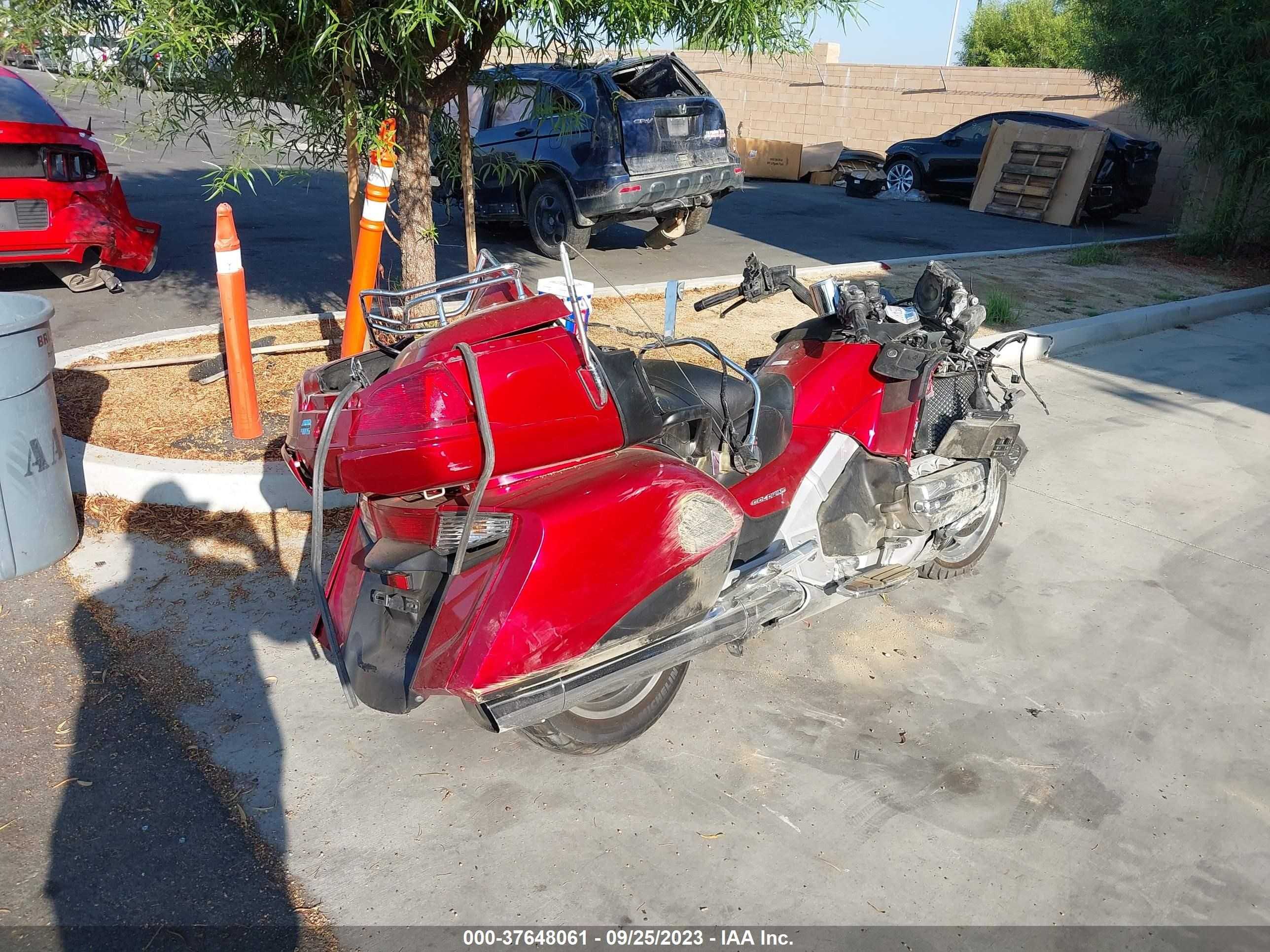 Photo 3 VIN: JH2SC68G4EK200449 - HONDA NULL 