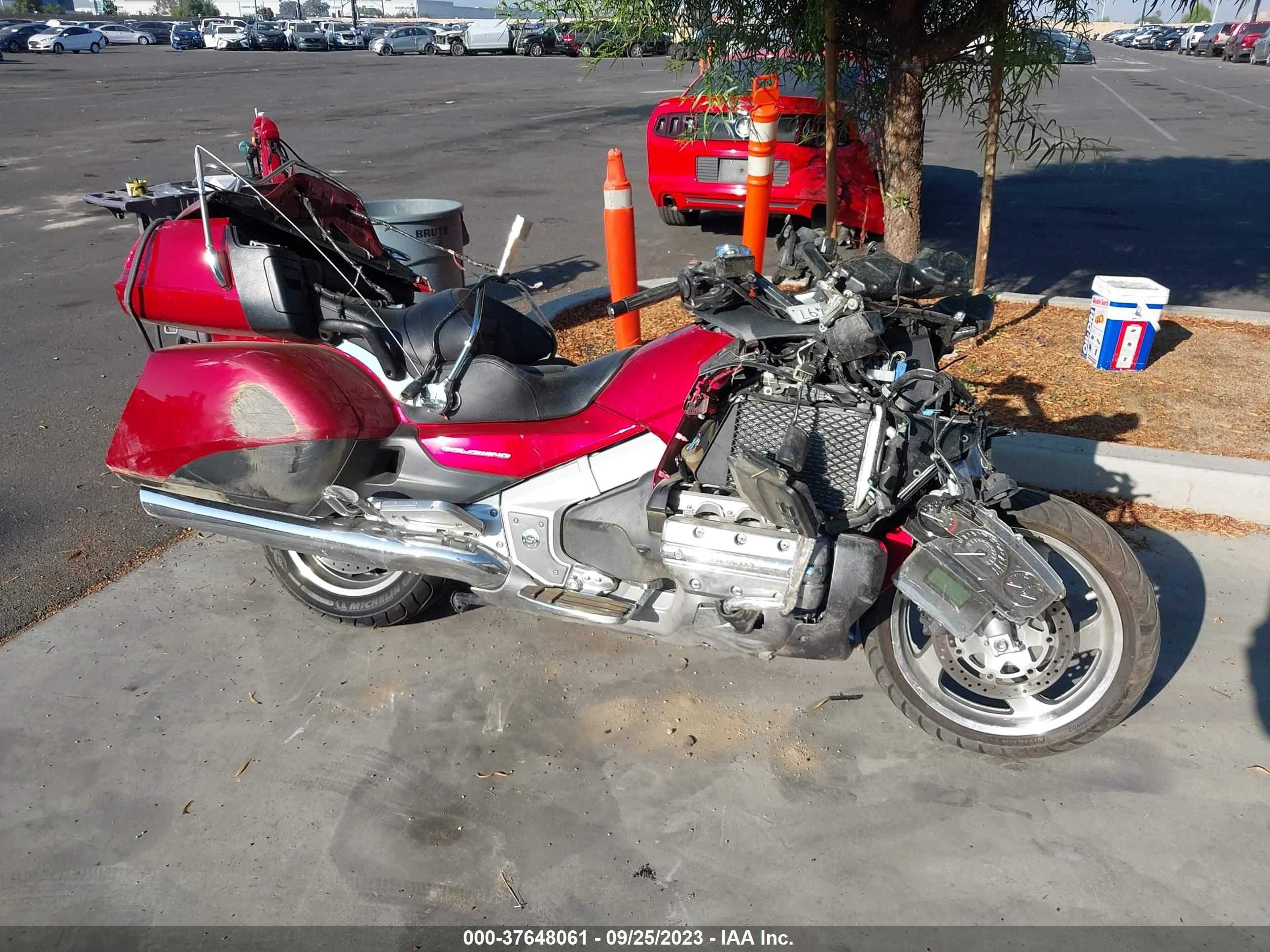 Photo 7 VIN: JH2SC68G4EK200449 - HONDA NULL 