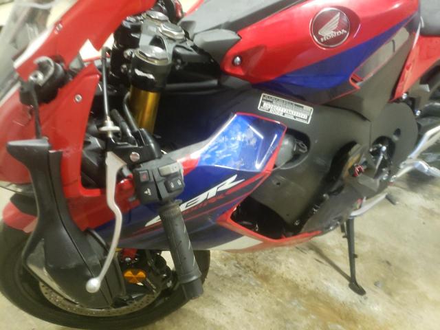 Photo 8 VIN: JH2SC7712NK500042 - HONDA CBR1000 RR 