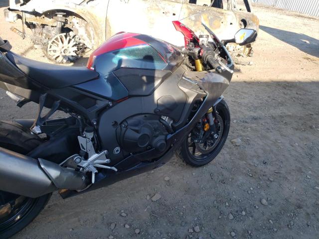 Photo 4 VIN: JH2SC7755NK500264 - HONDA CBR1000 RA 