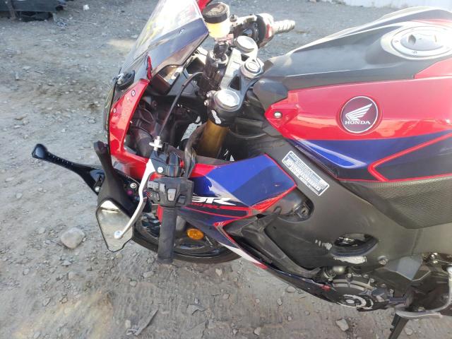 Photo 8 VIN: JH2SC7755NK500264 - HONDA CBR1000 RA 