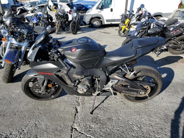 Photo 2 VIN: JH2SC7756HK000747 - HONDA CBR1000 RA 