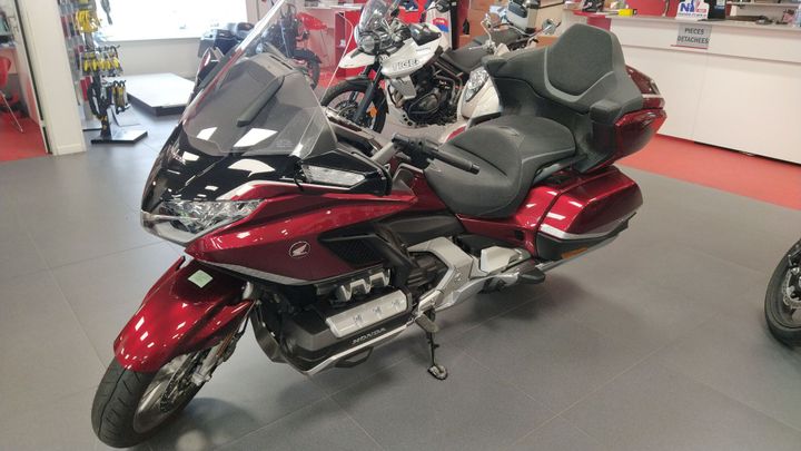 Photo 0 VIN: JH2SC79B8MK301582 - HONDA GL GOLDWING 