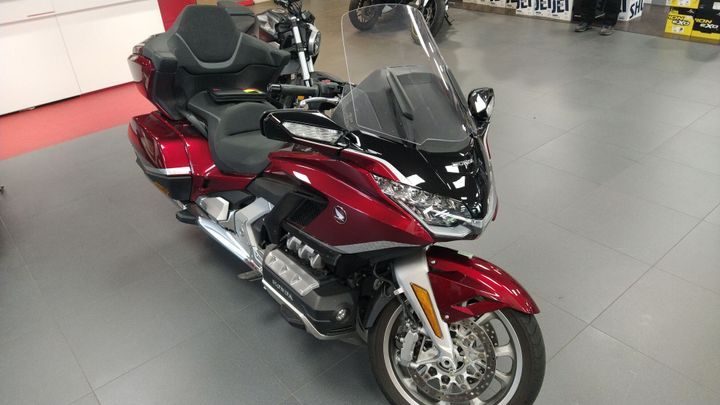 Photo 6 VIN: JH2SC79B8MK301582 - HONDA GL GOLDWING 