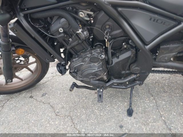 Photo 8 VIN: JH2SC8350RK300118 - HONDA CMX1100A (REBEL1100) 