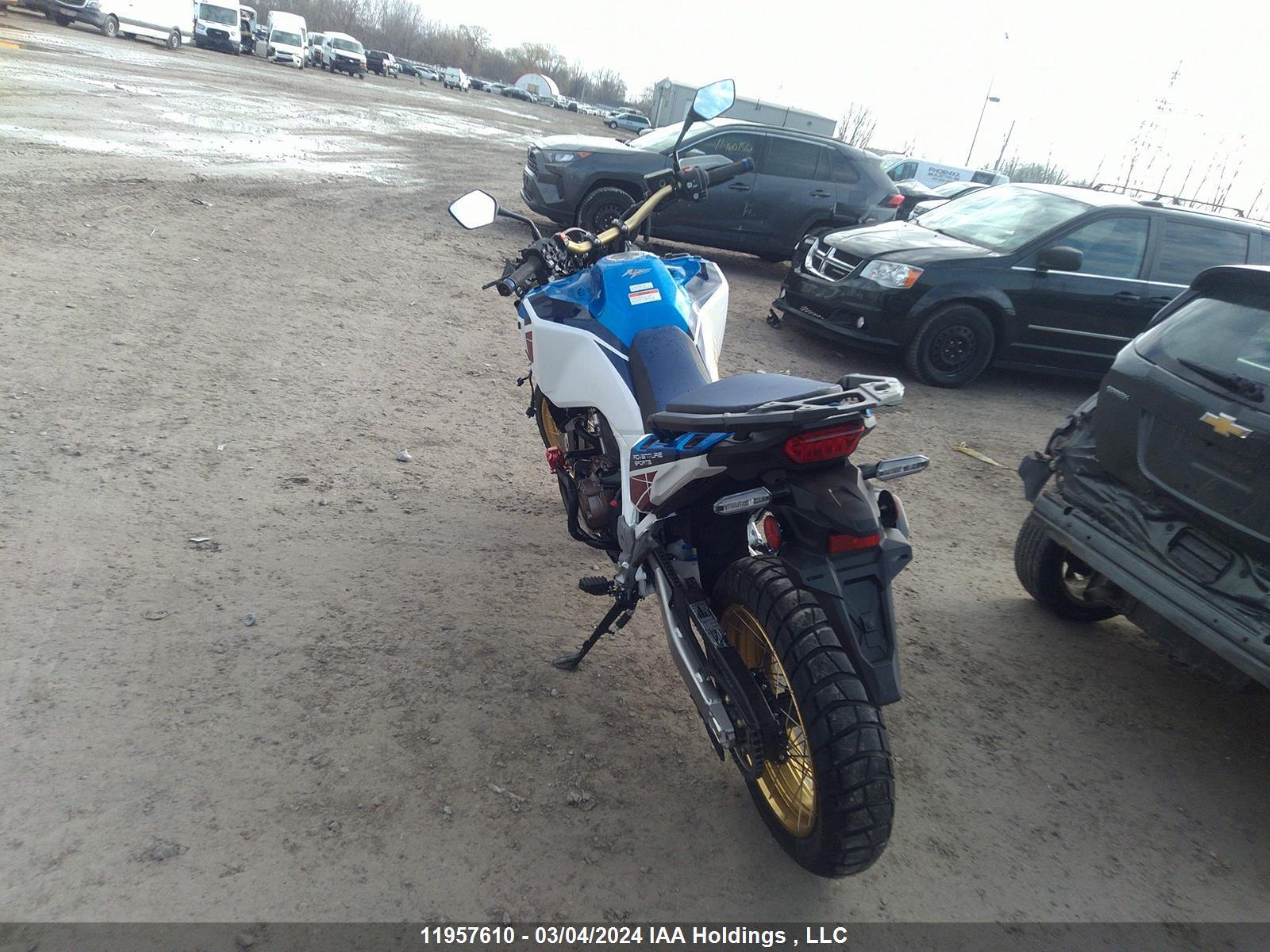 Photo 5 VIN: JH2SD1070NK200041 - HONDA NULL 