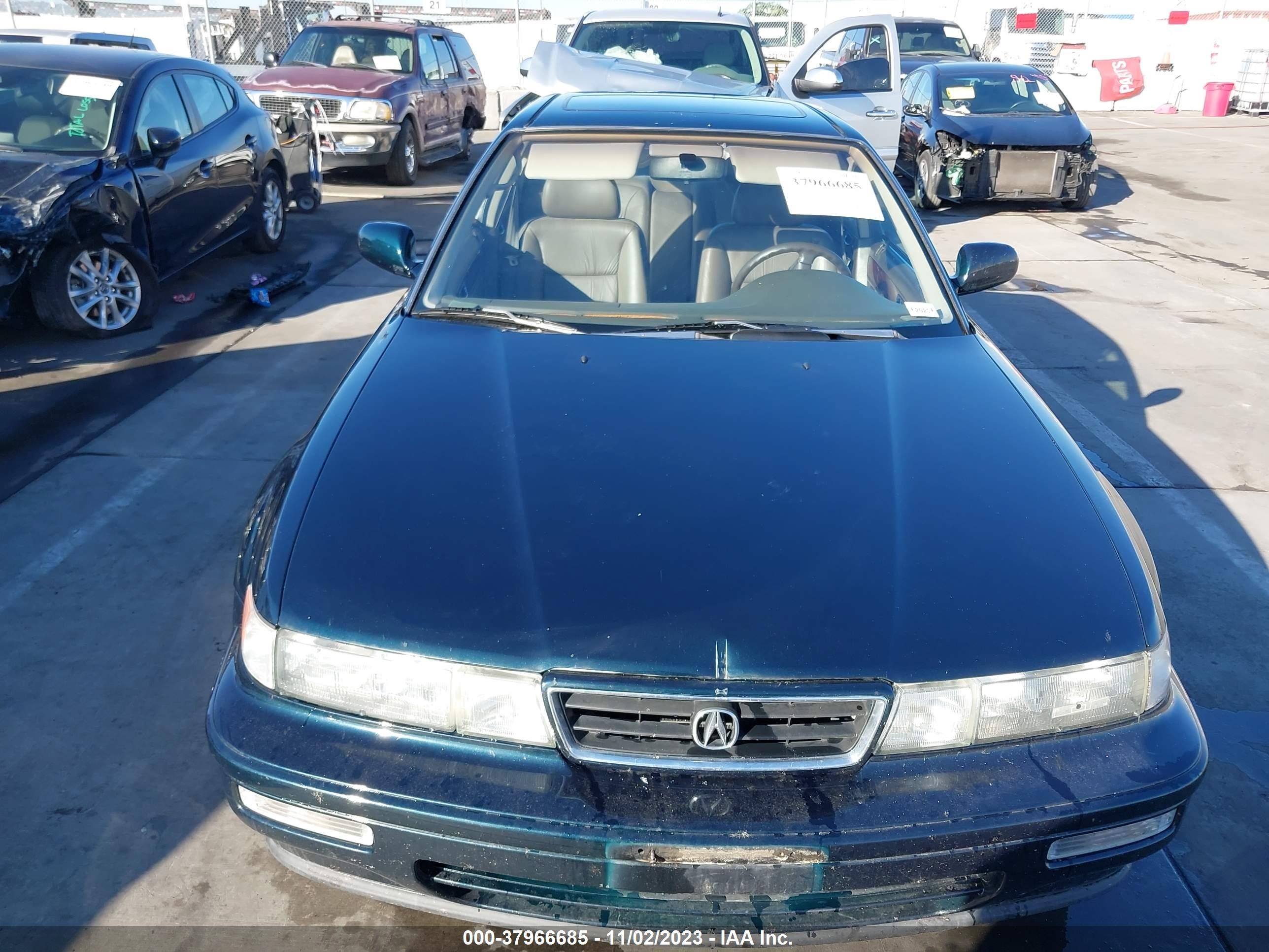 Photo 11 VIN: JH4CC2663RC008227 - ACURA VIGOR 