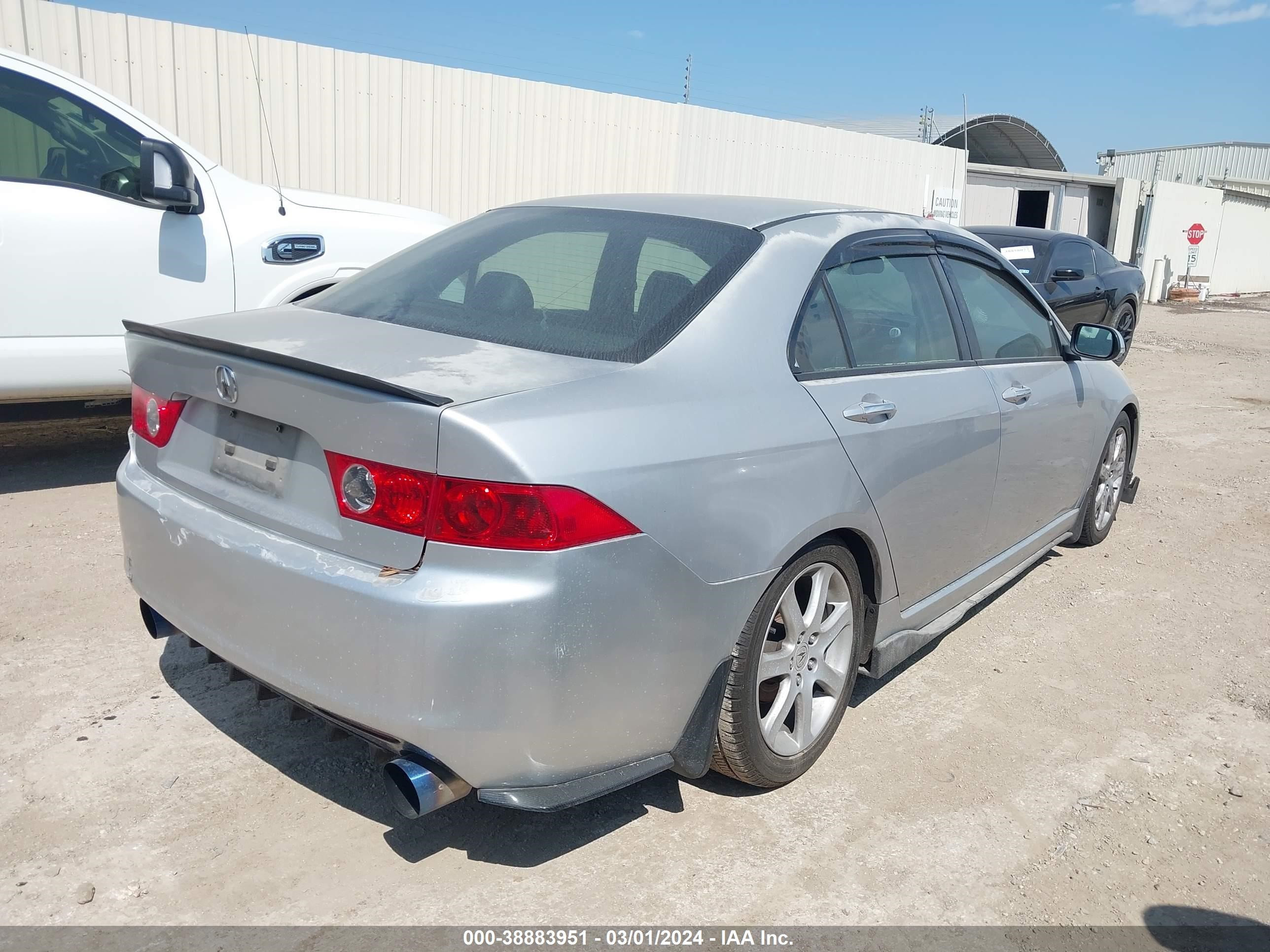 Photo 3 VIN: JH4CL958X4C043318 - ACURA TSX 