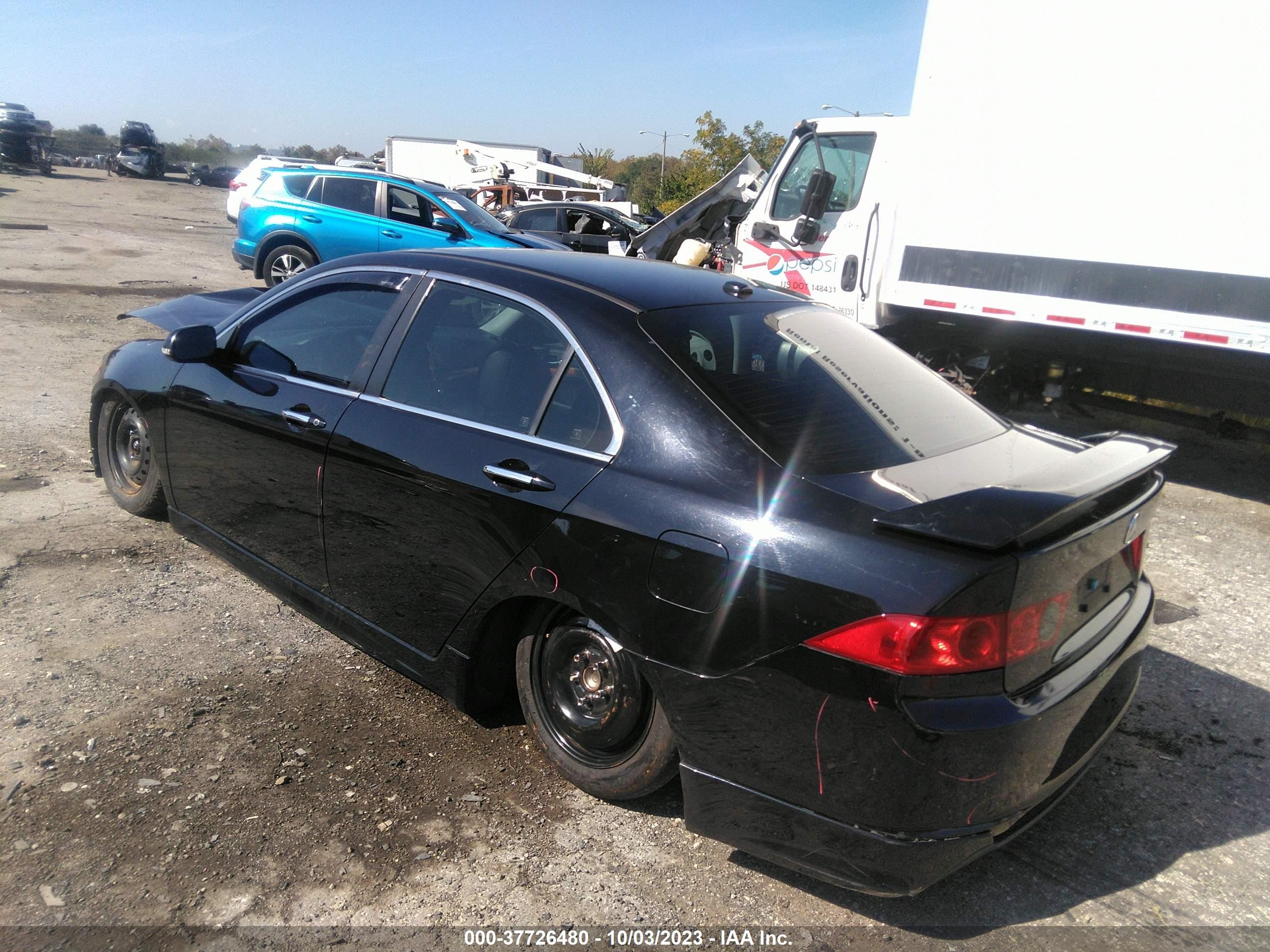 Photo 2 VIN: JH4CL95928C005757 - ACURA TSX 