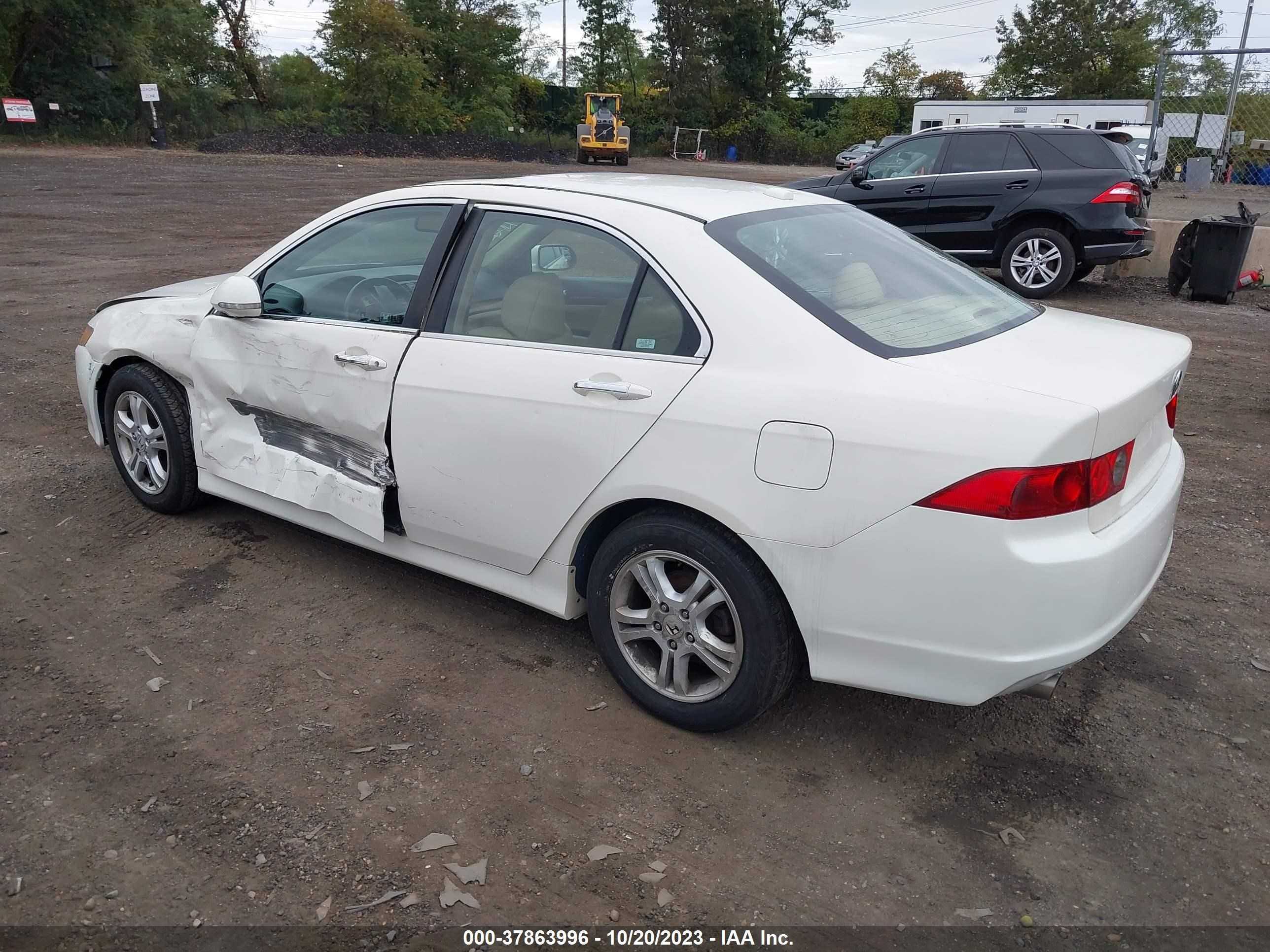 Photo 2 VIN: JH4CL96808C001339 - ACURA TSX 