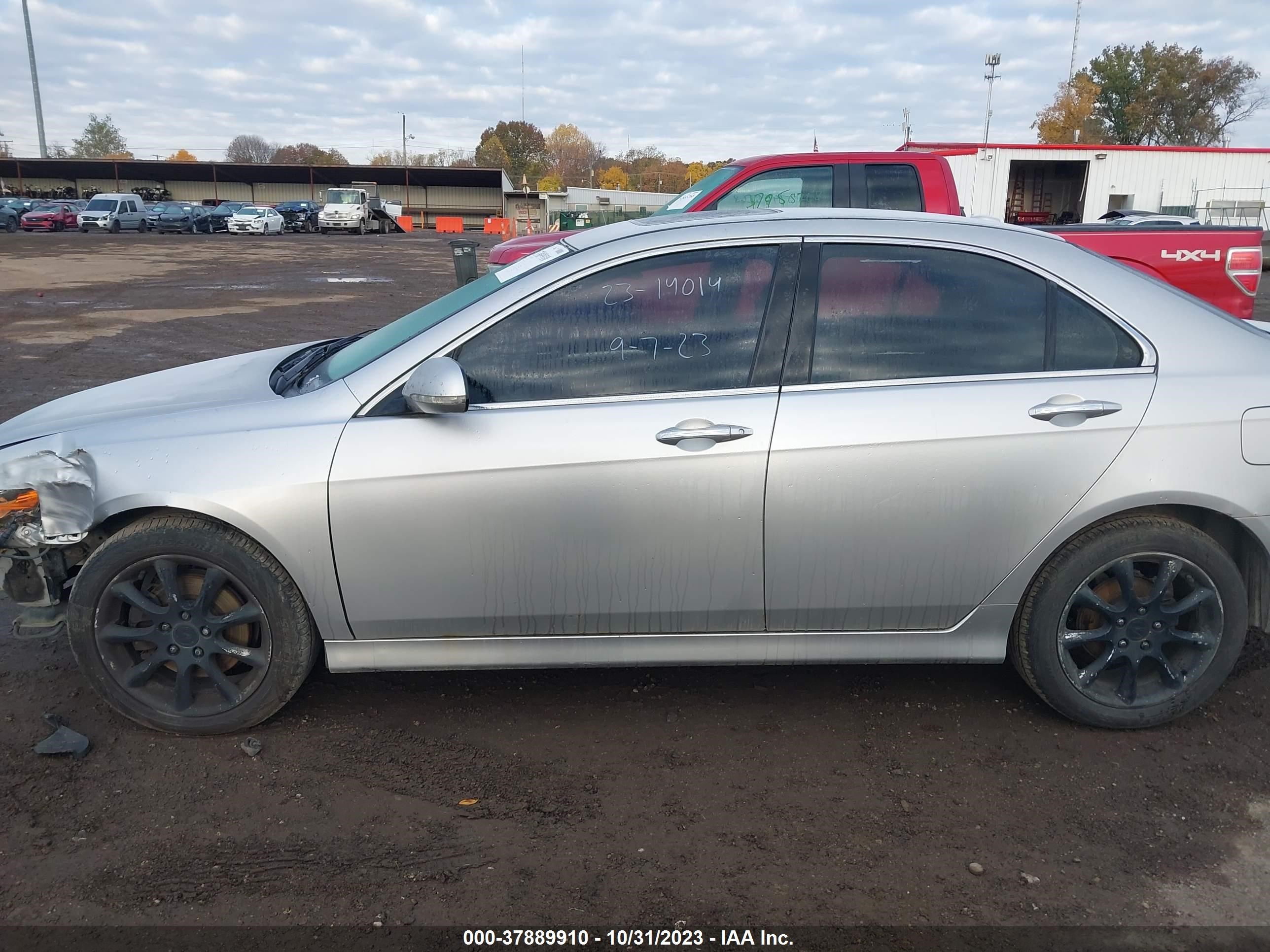 Photo 13 VIN: JH4CL96818C000815 - ACURA TSX 