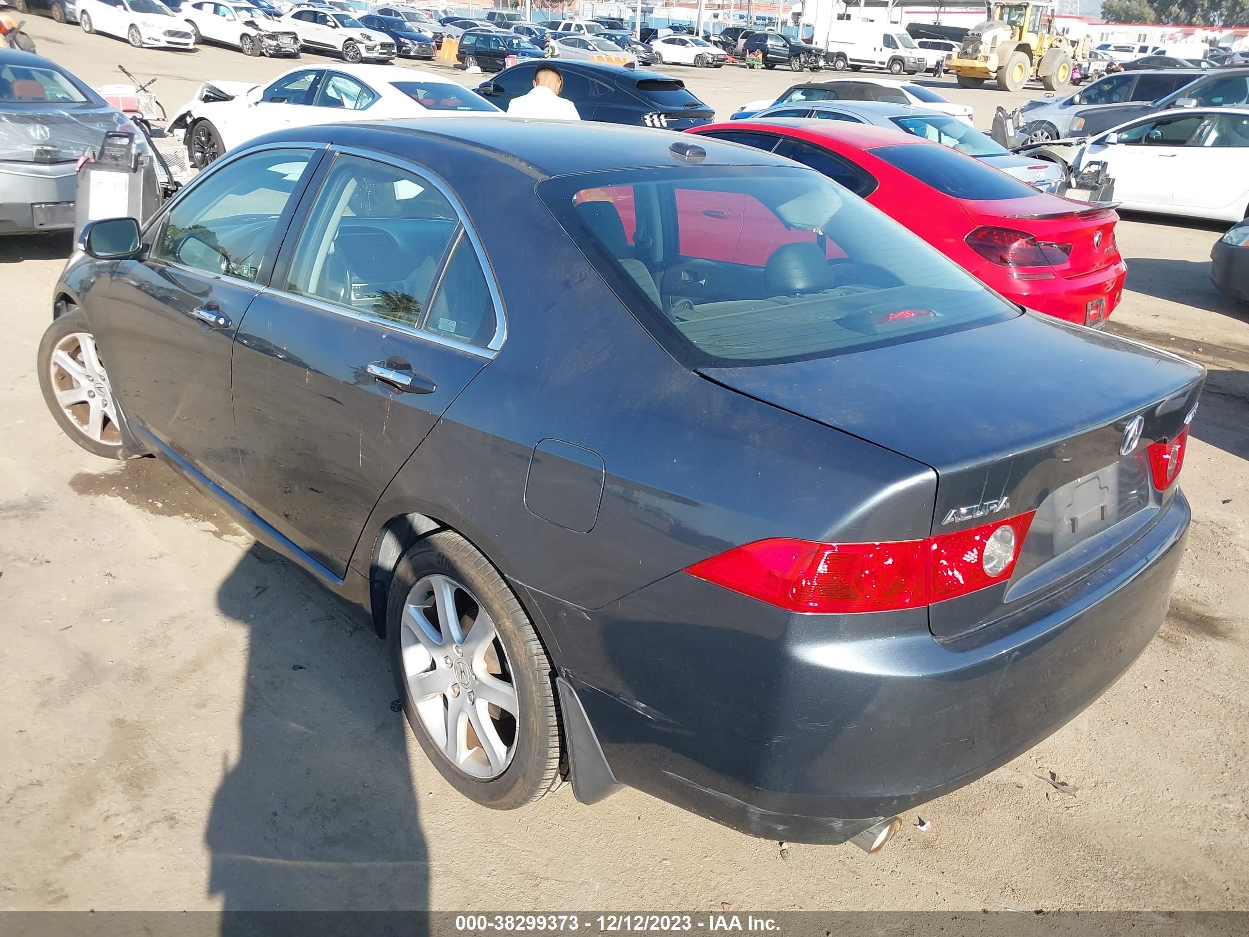 Photo 2 VIN: JH4CL96825C004397 - ACURA TSX 