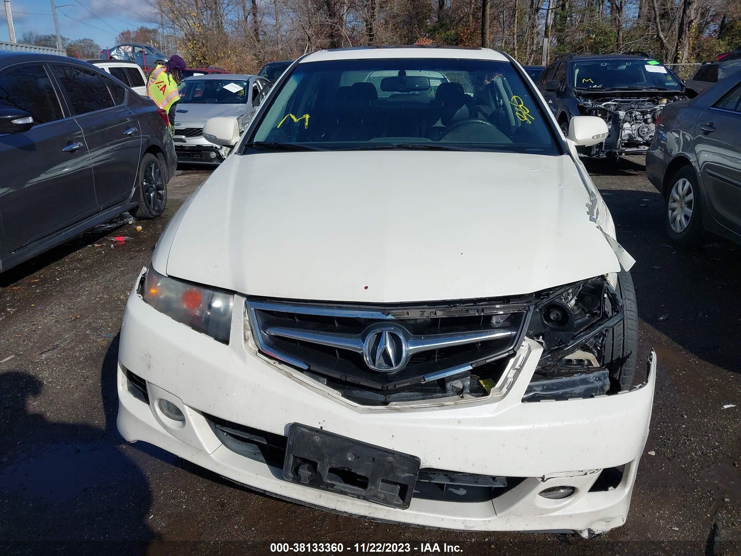 Photo 11 VIN: JH4CL96828C005280 - ACURA TSX 