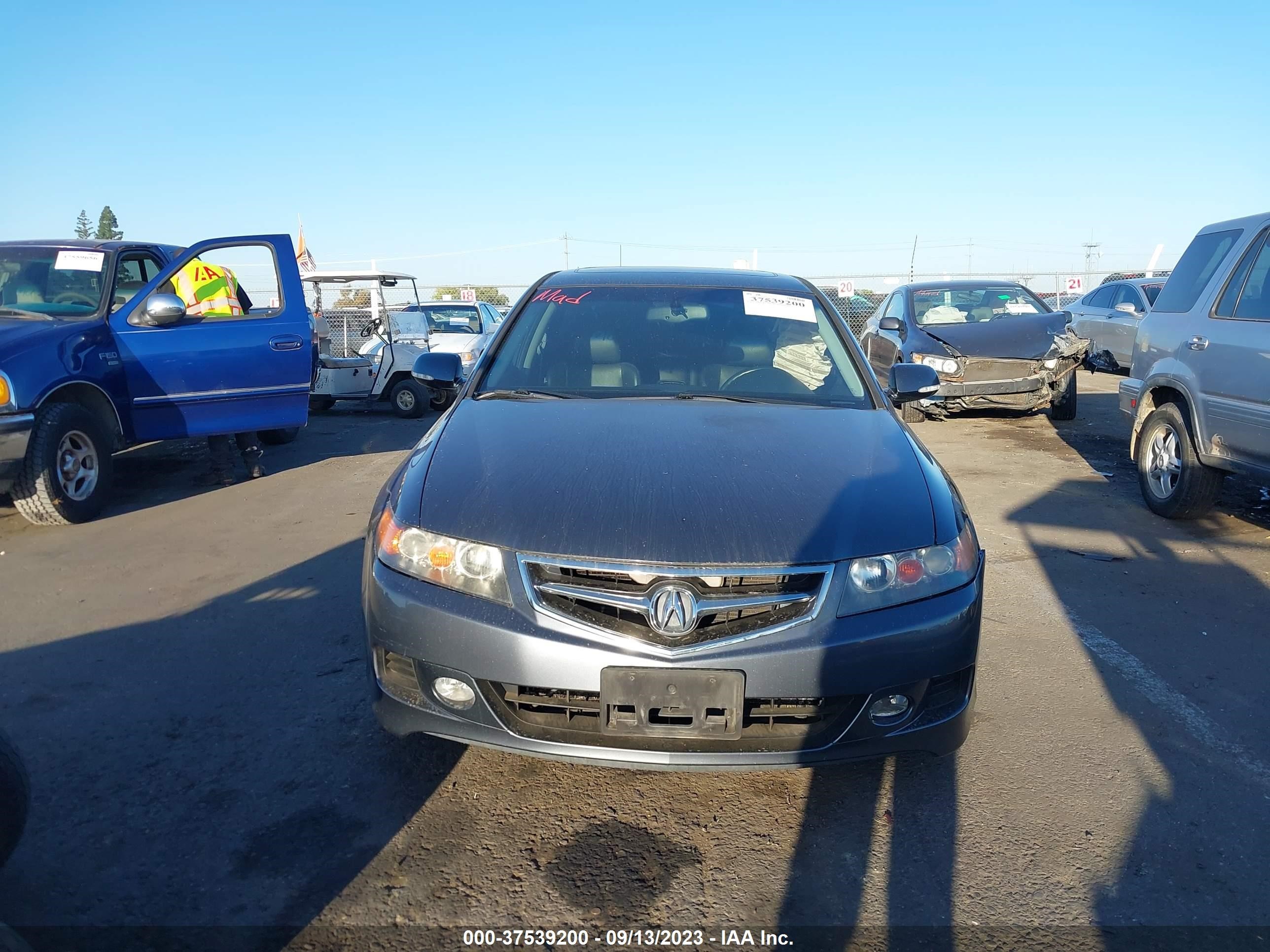 Photo 11 VIN: JH4CL96836C034400 - ACURA TSX 