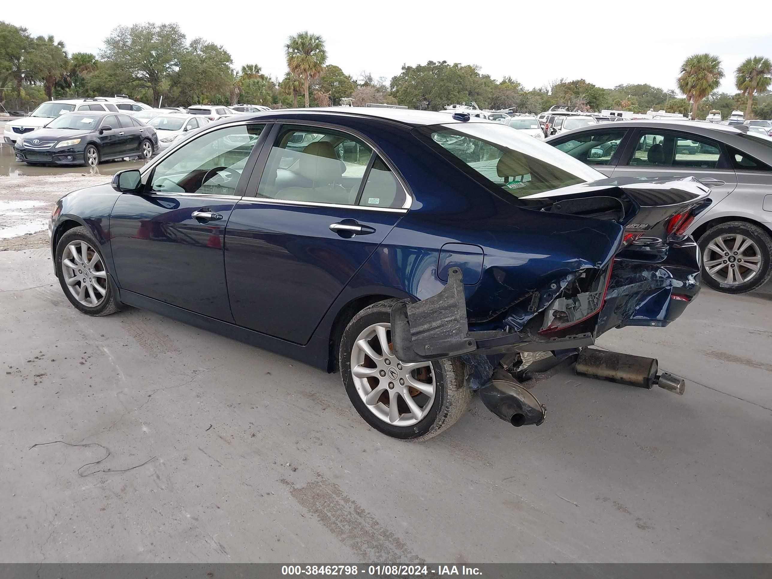 Photo 2 VIN: JH4CL96847C018840 - ACURA TSX 