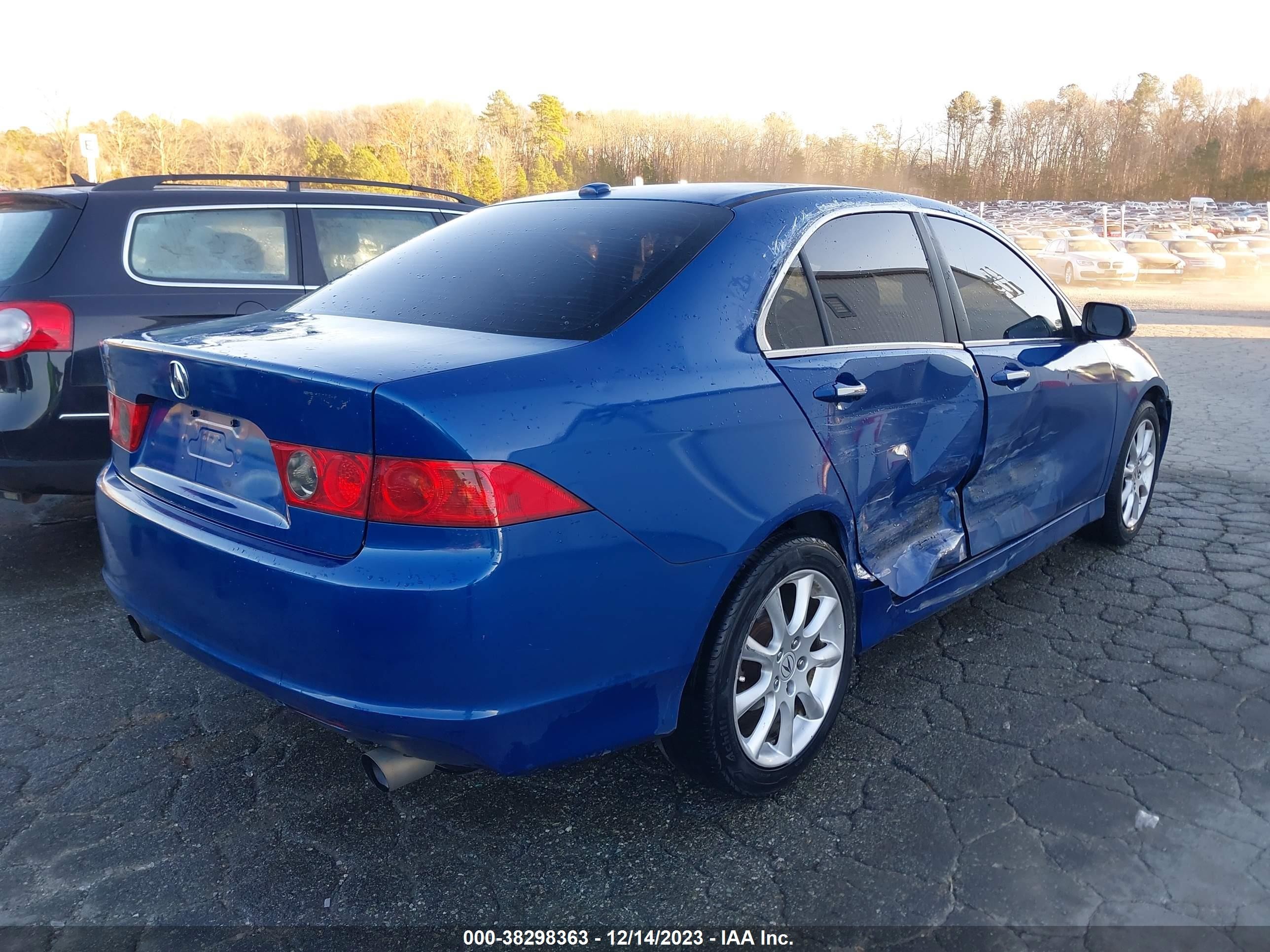 Photo 3 VIN: JH4CL96867C017821 - ACURA TSX 