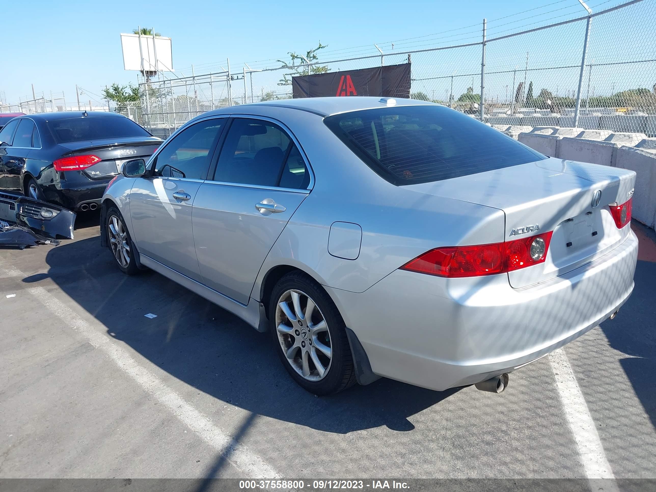 Photo 2 VIN: JH4CL96868C009428 - ACURA TSX 