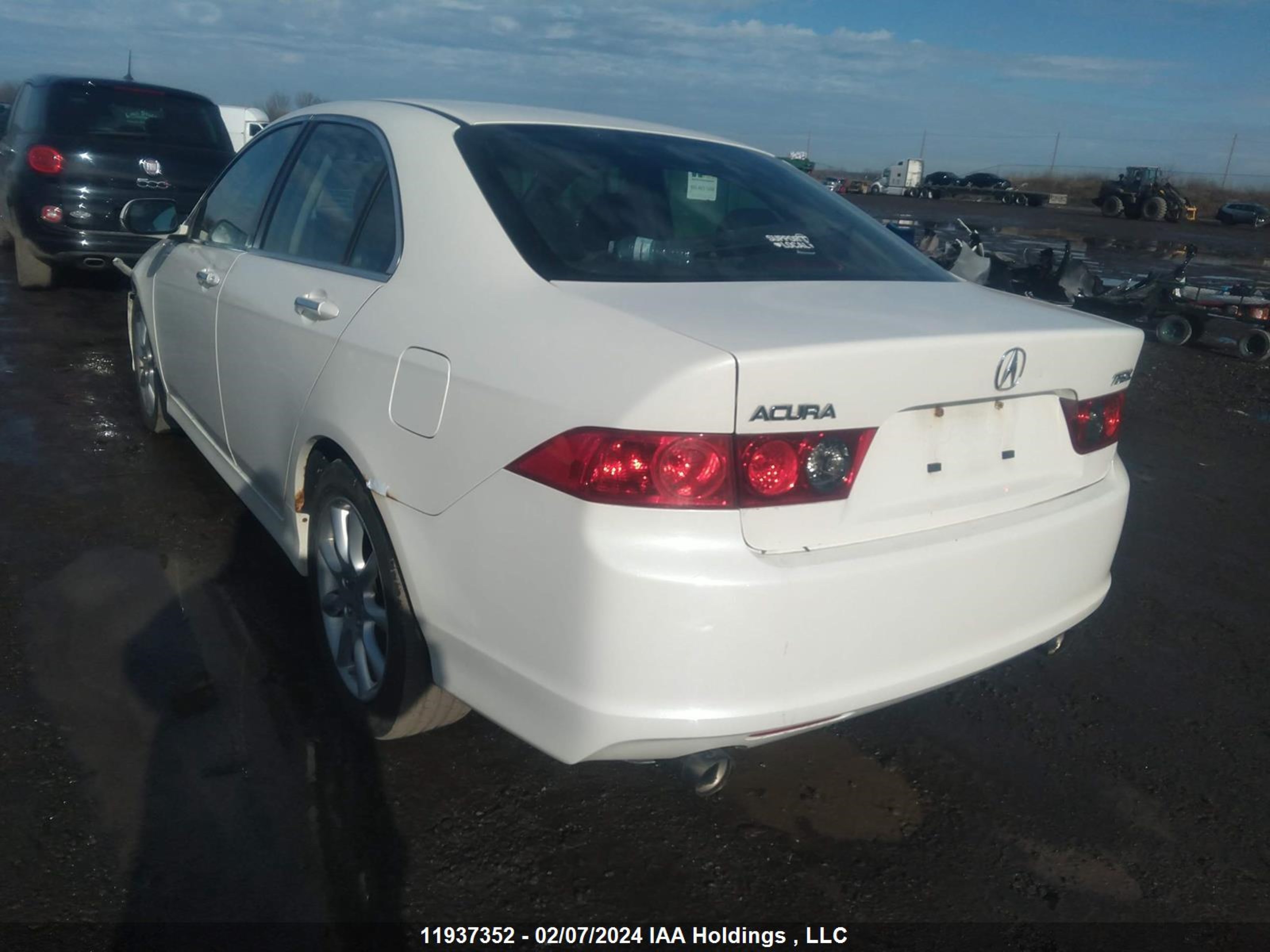 Photo 2 VIN: JH4CL96868C800817 - ACURA TSX 