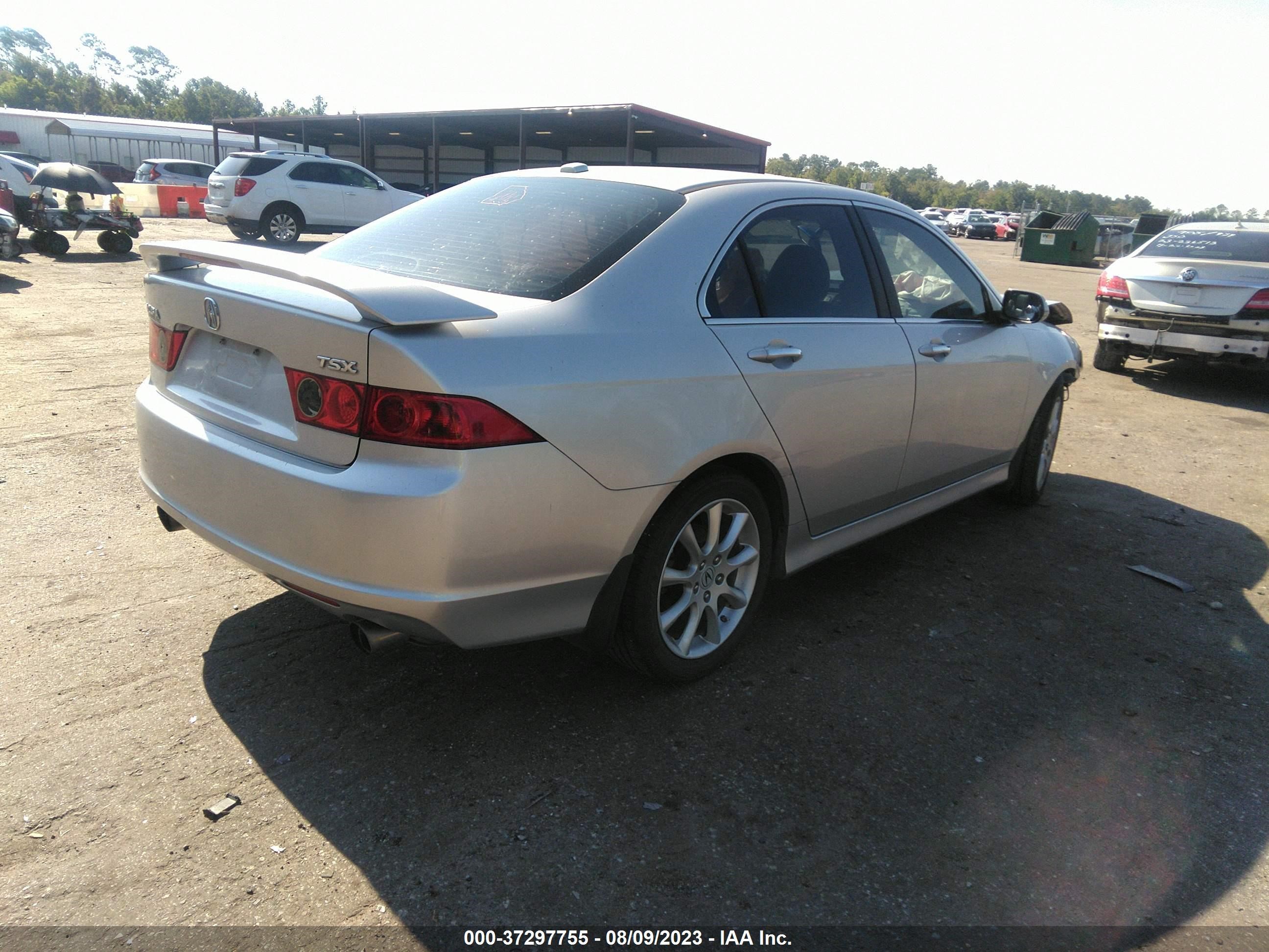 Photo 3 VIN: JH4CL96878C012323 - ACURA TSX 