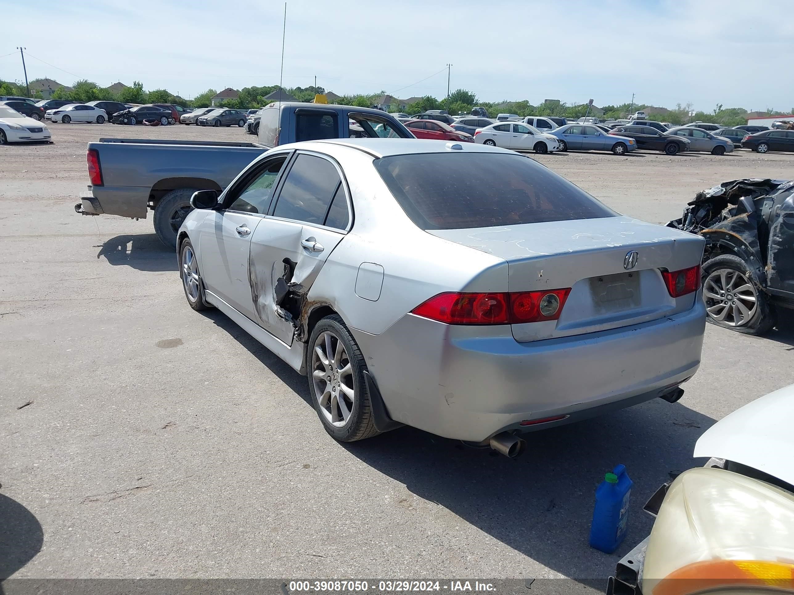 Photo 2 VIN: JH4CL96878C013391 - ACURA TSX 