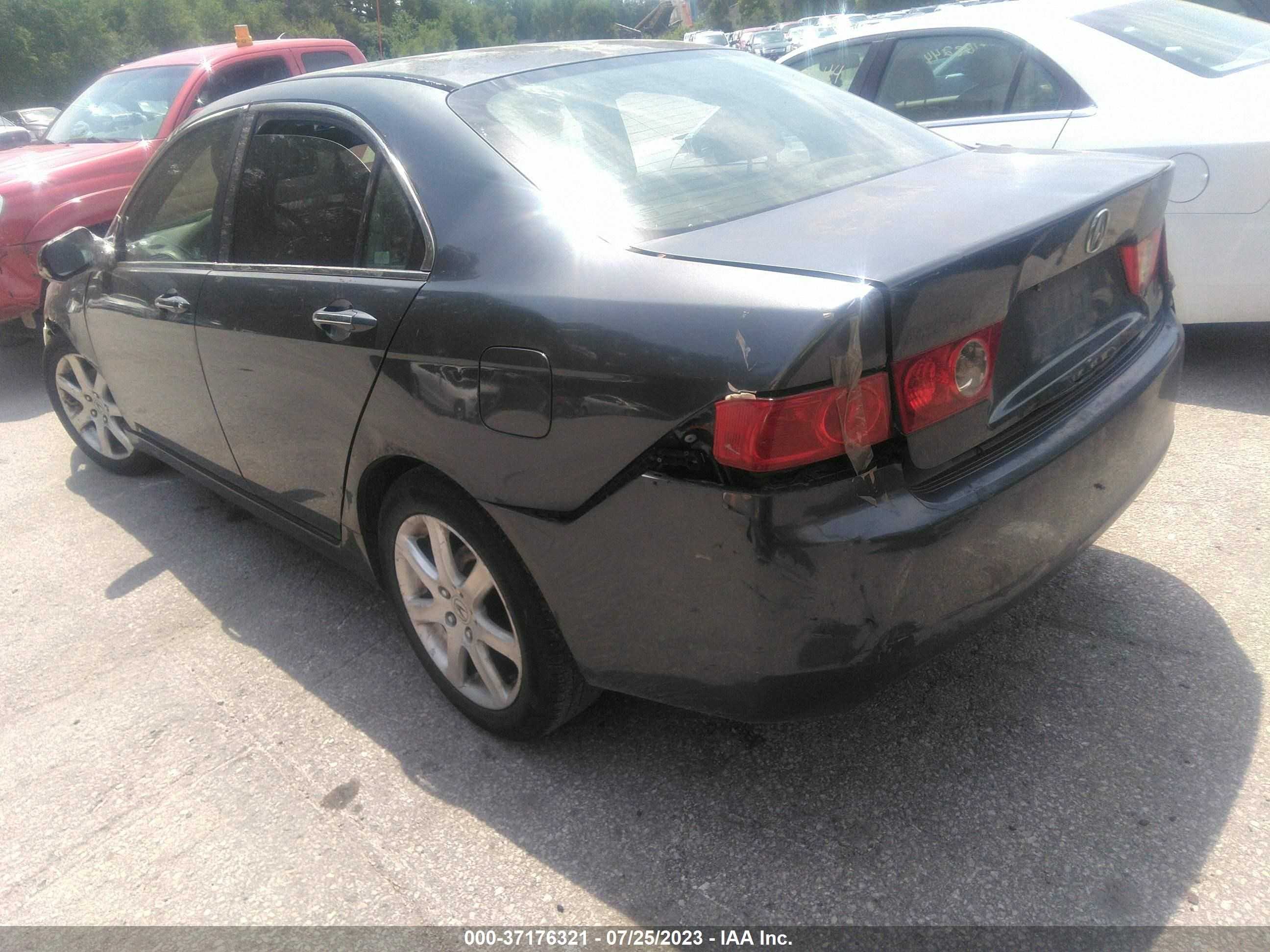 Photo 2 VIN: JH4CL96884C032543 - ACURA TSX 