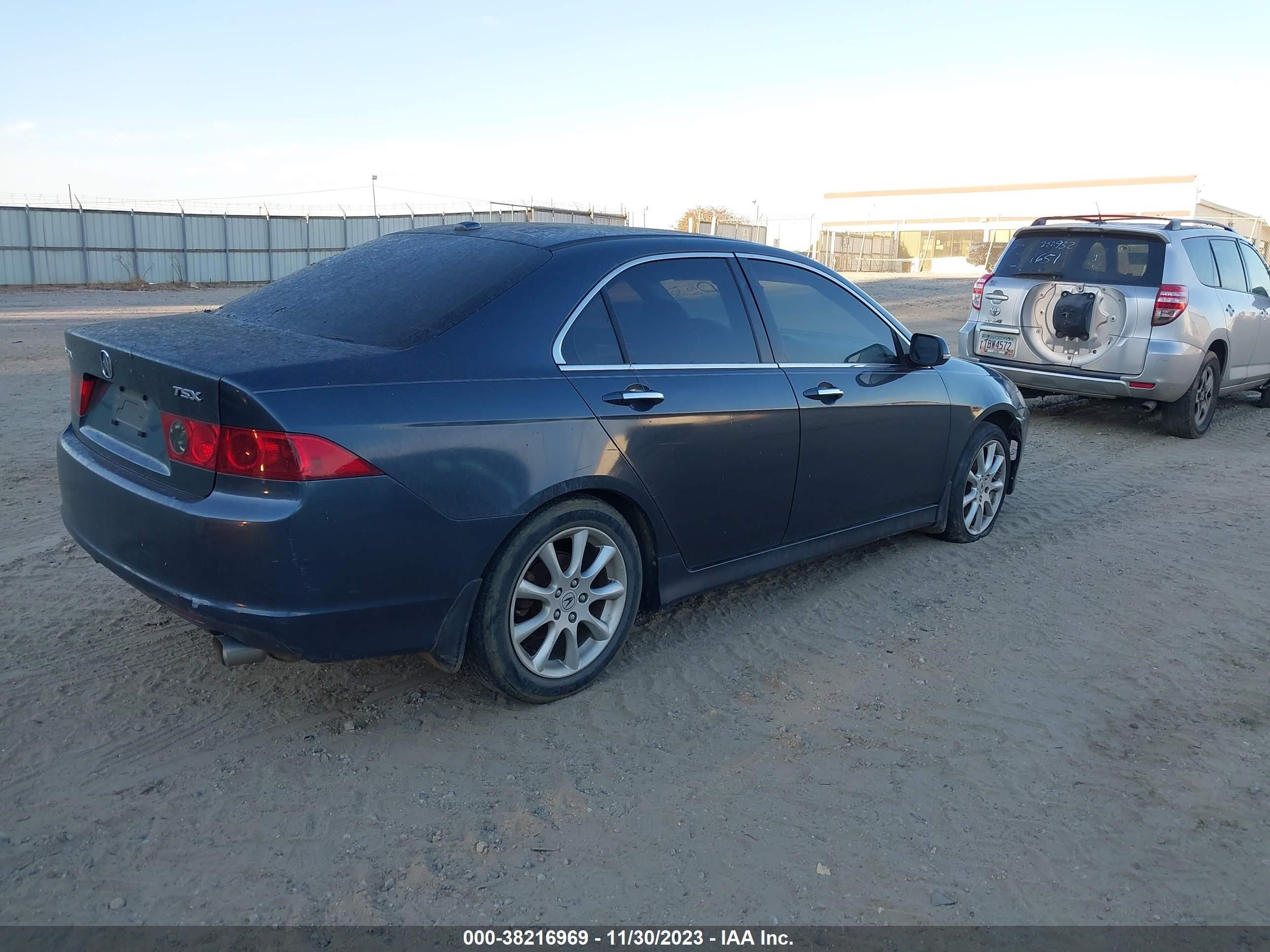 Photo 3 VIN: JH4CL96898C009522 - ACURA TSX 