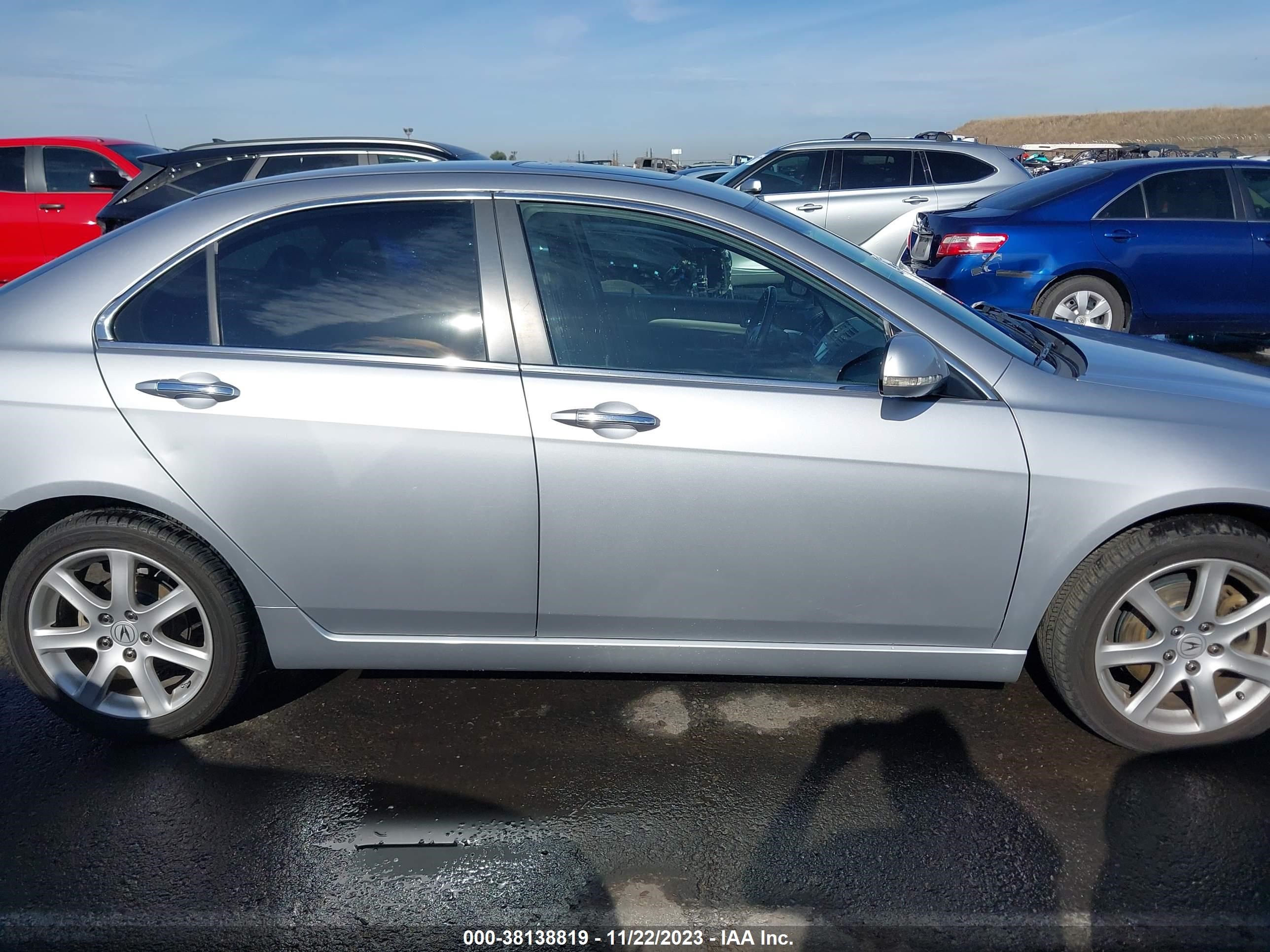 Photo 13 VIN: JH4CL968X4C041115 - ACURA TSX 