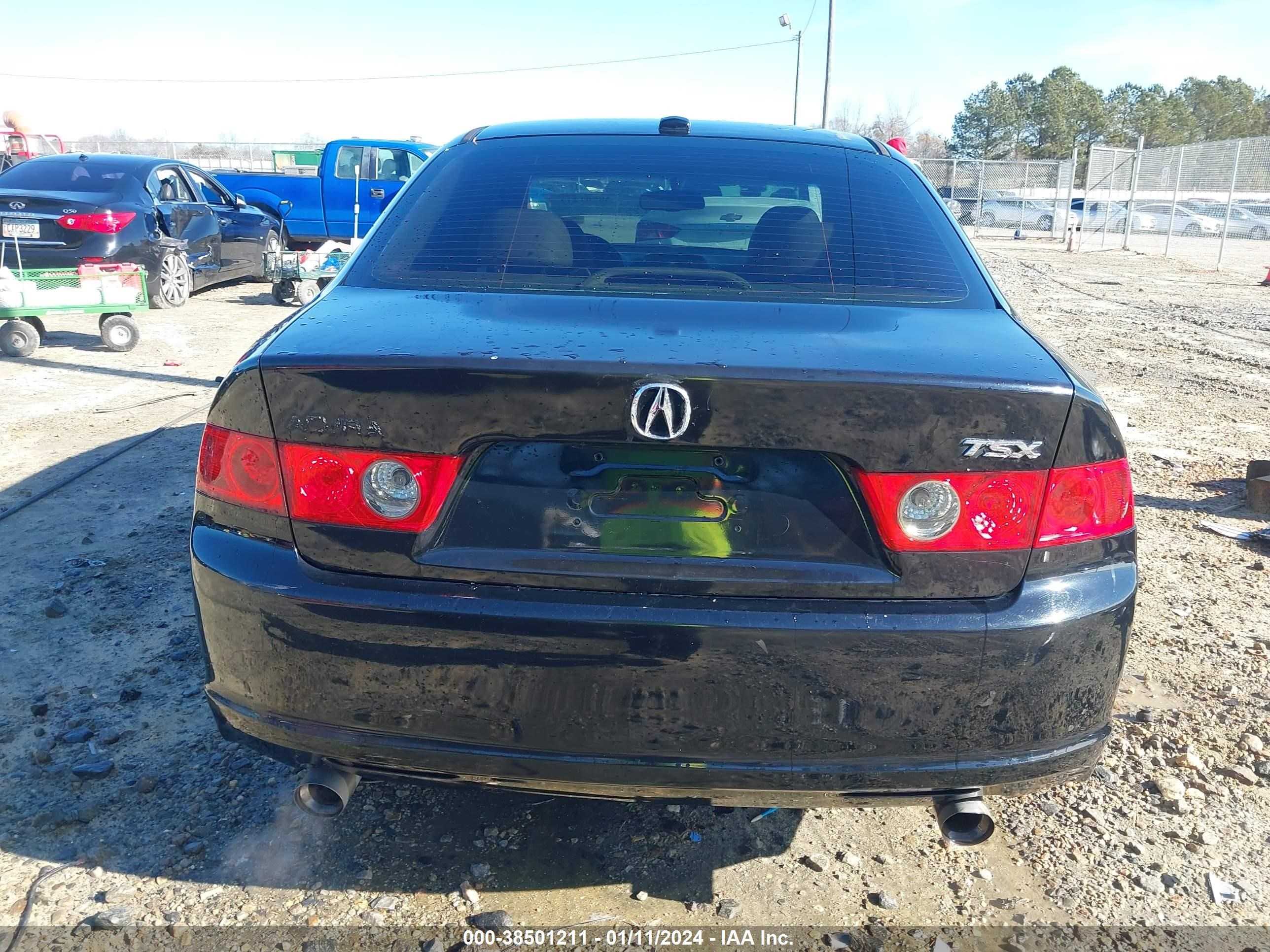 Photo 16 VIN: JH4CL968X8C010985 - ACURA TSX 