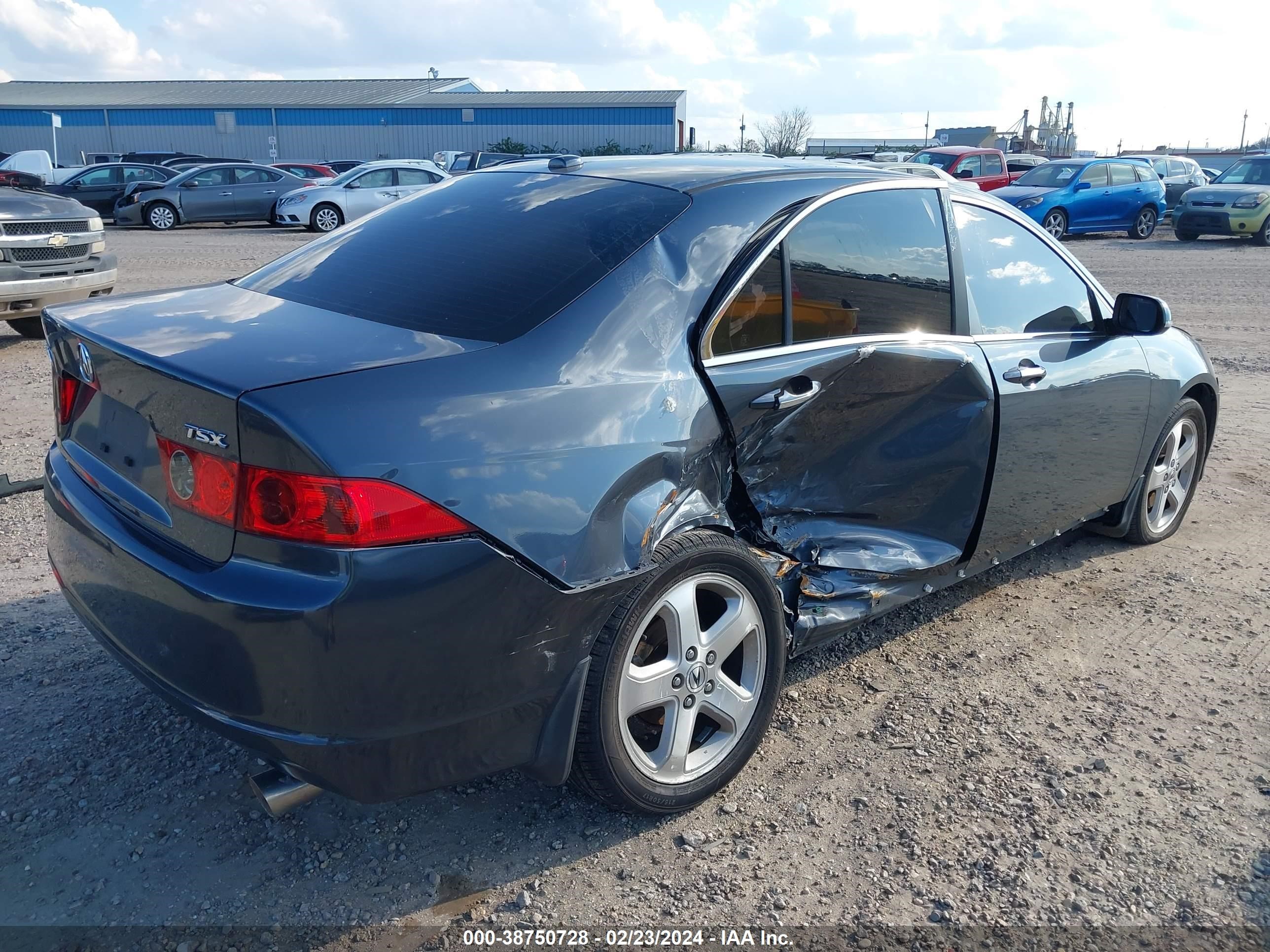 Photo 3 VIN: JH4CL96908C010213 - ACURA TSX 