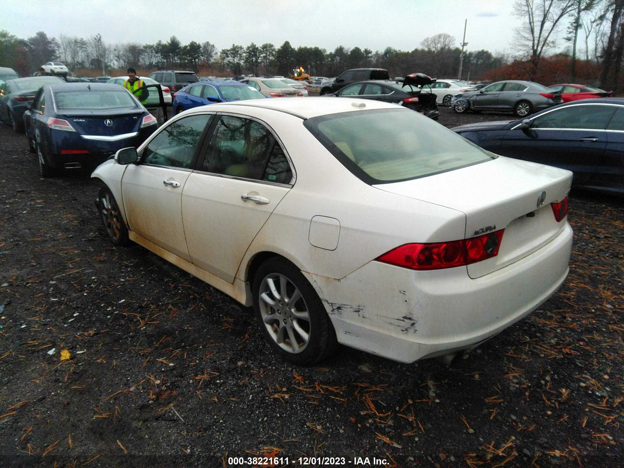 Photo 2 VIN: JH4CL96957C010027 - ACURA TSX 