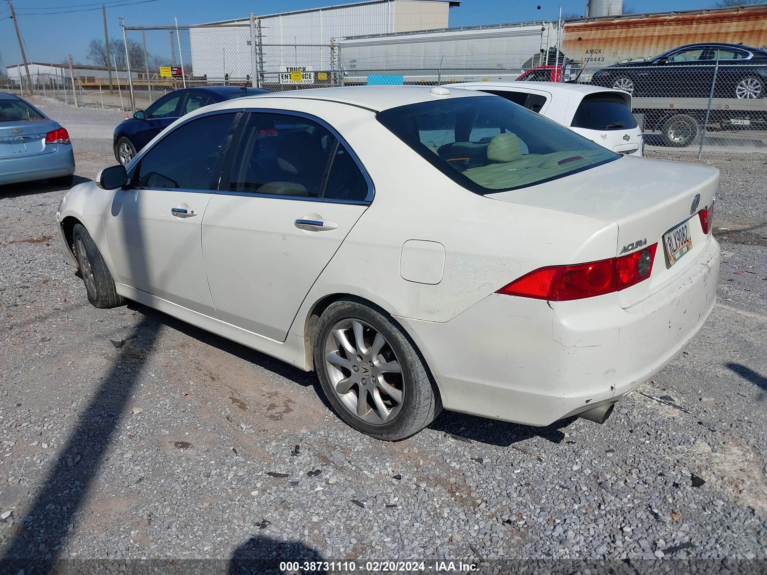 Photo 2 VIN: JH4CL96958C020929 - ACURA TSX 