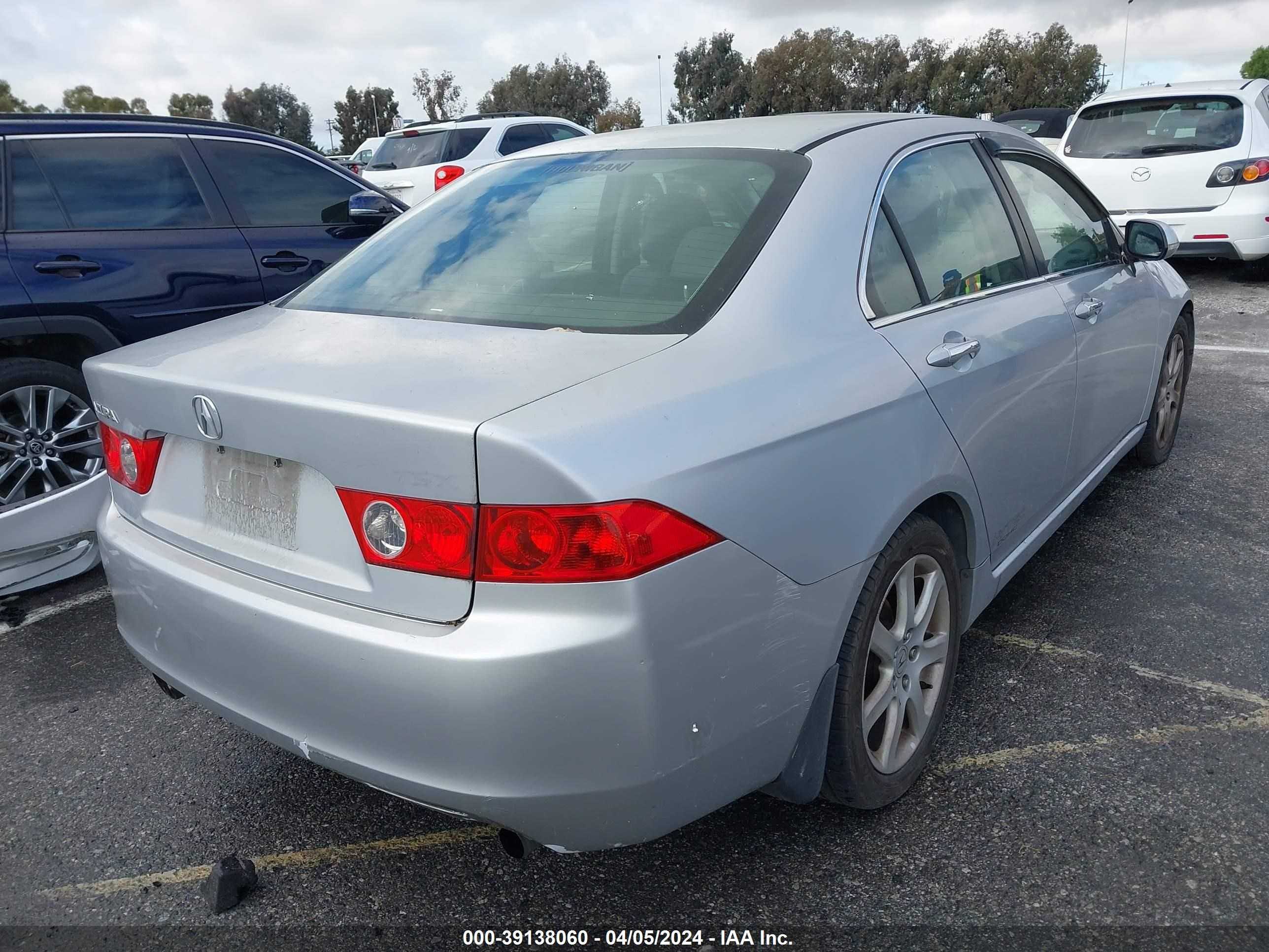 Photo 3 VIN: JH4CL96984C009658 - ACURA TSX 