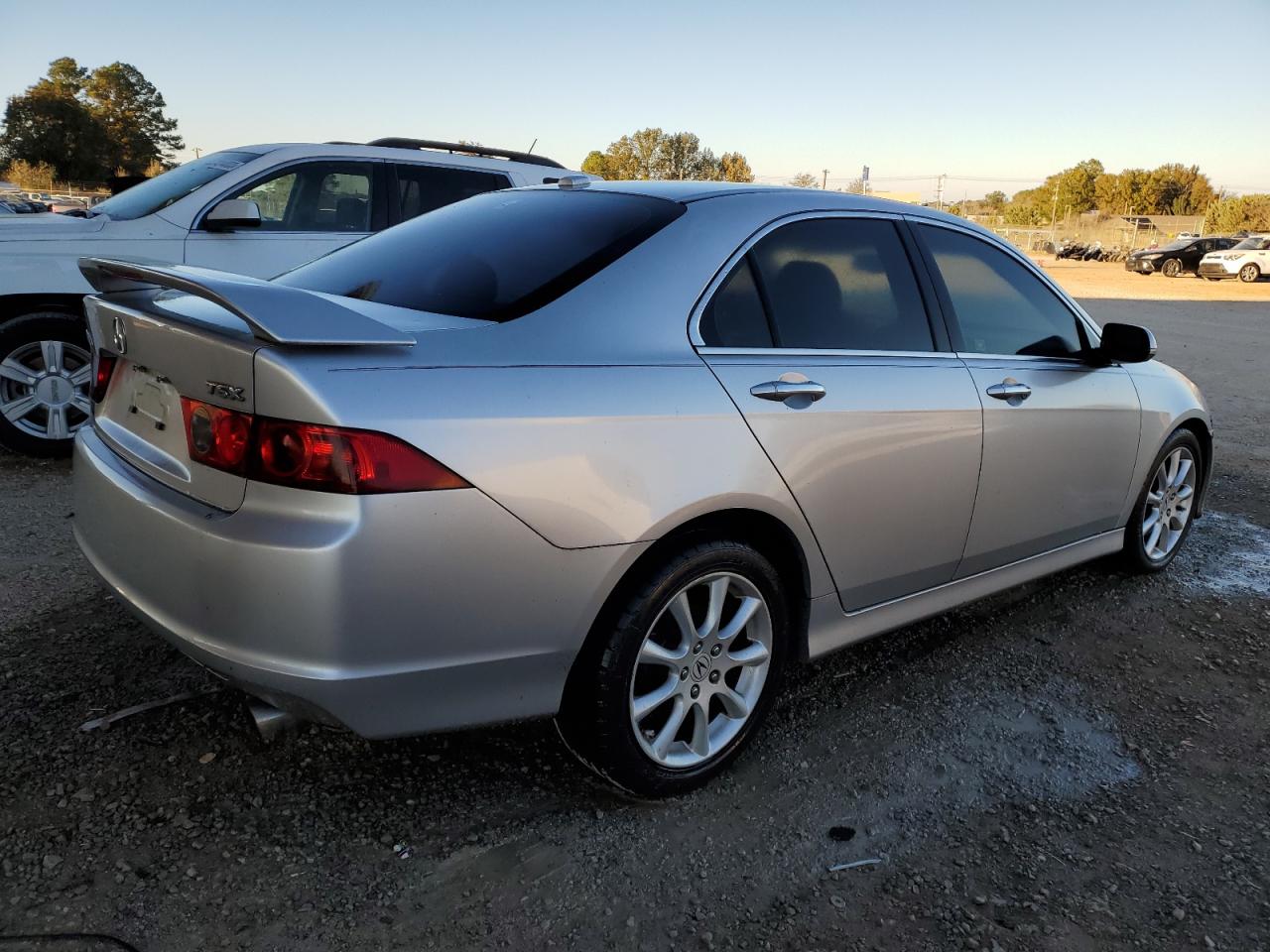 Photo 2 VIN: JH4CL96988C003753 - ACURA TSX 