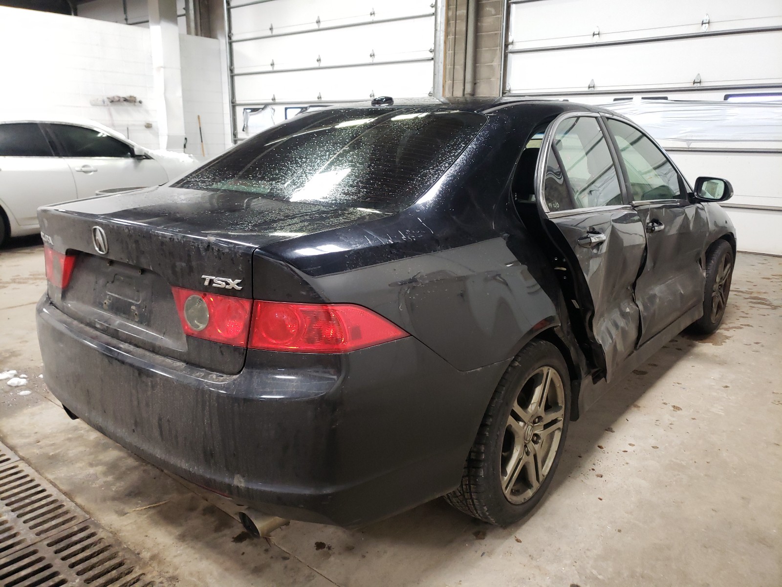 Photo 3 VIN: JH4CL96988C021833 - ACURA TSX 