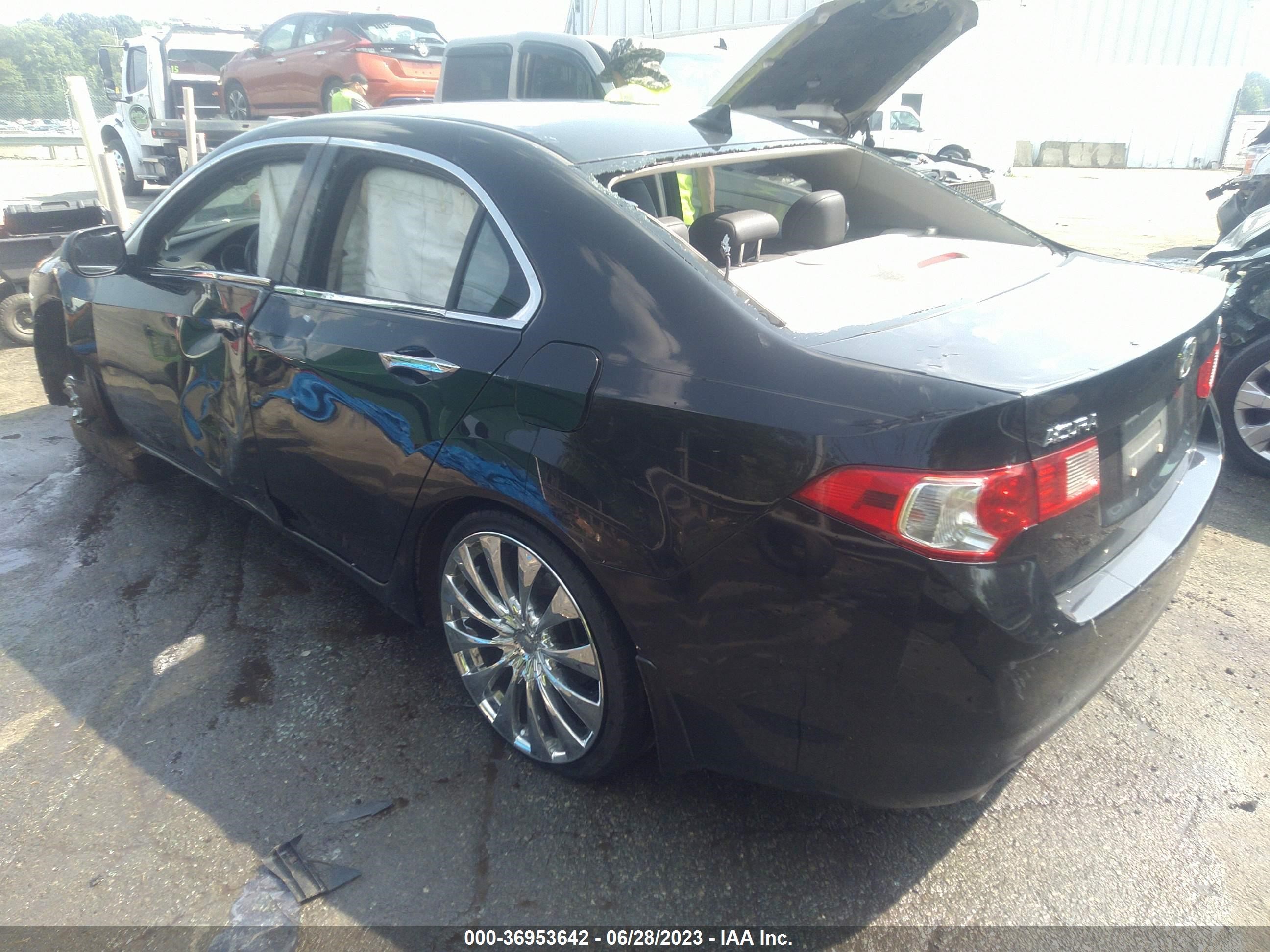 Photo 2 VIN: JH4CU25619C009276 - ACURA TSX 