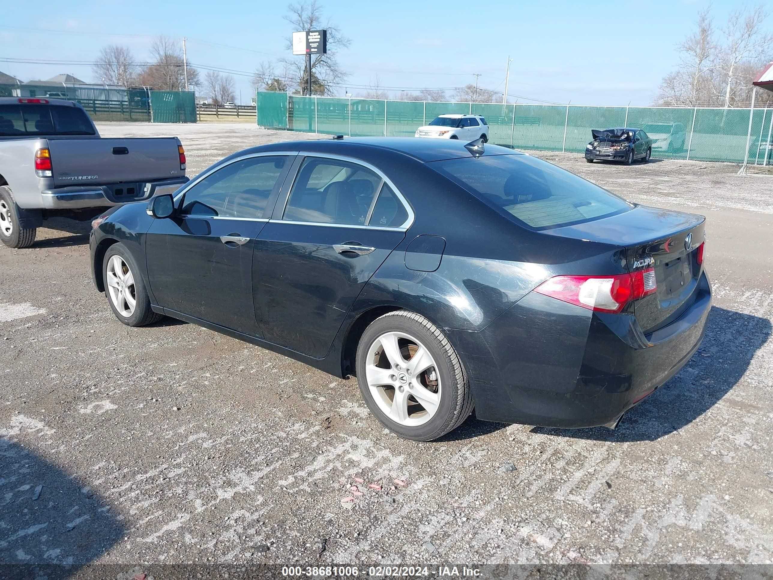 Photo 2 VIN: JH4CU26629C024352 - ACURA TSX 