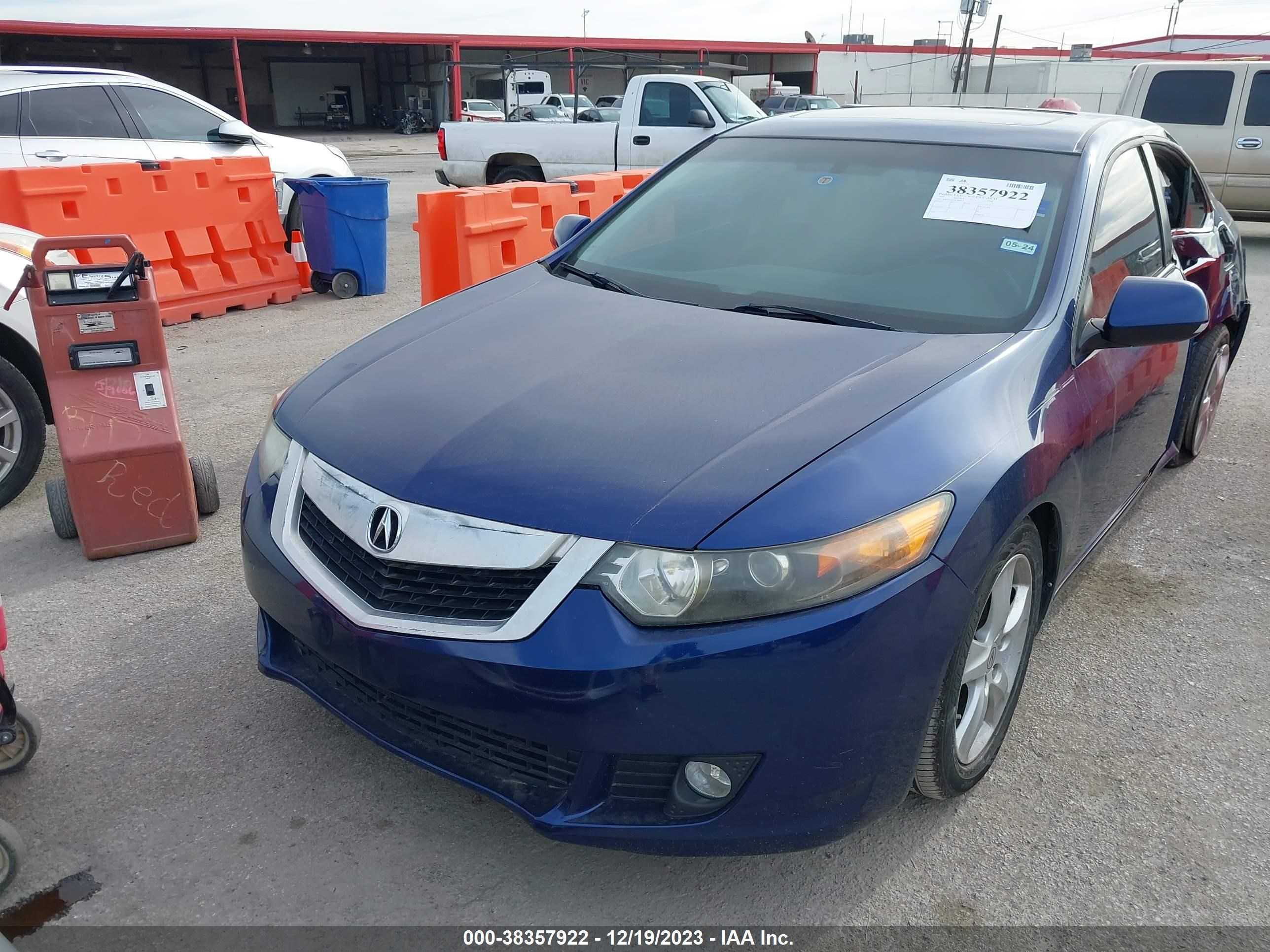 Photo 1 VIN: JH4CU26639C008001 - ACURA TSX 