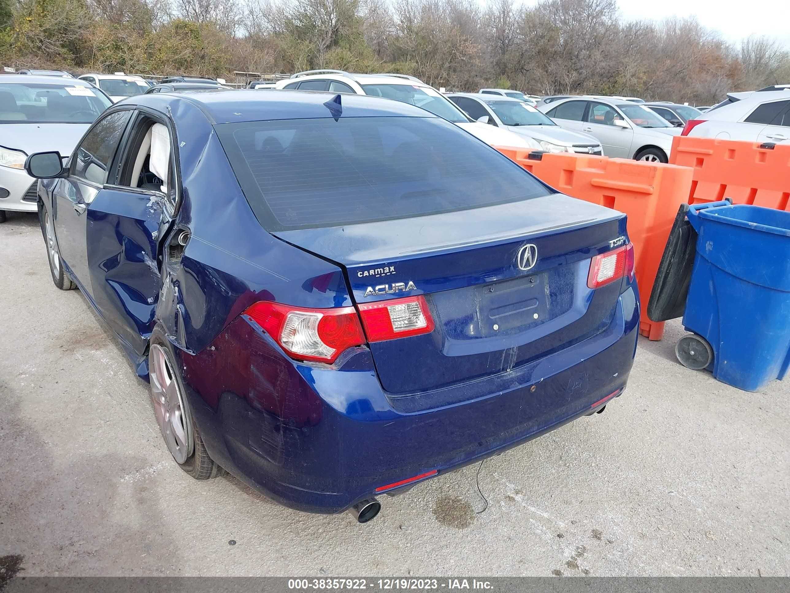 Photo 2 VIN: JH4CU26639C008001 - ACURA TSX 