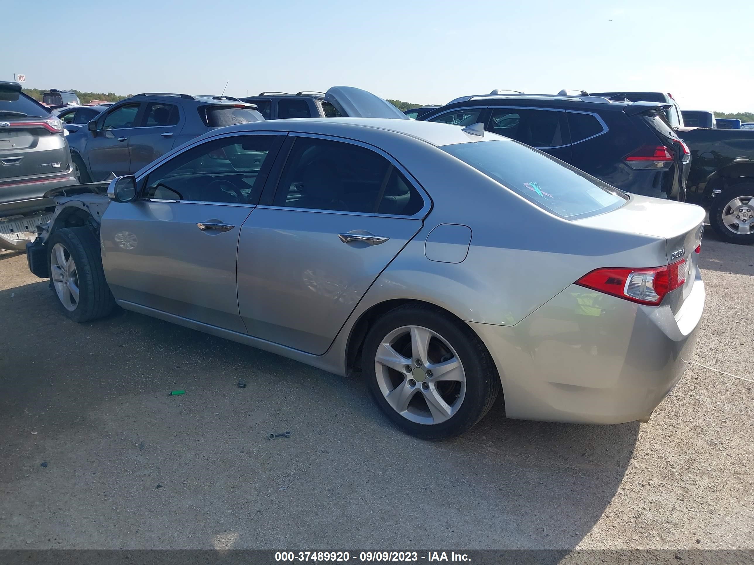 Photo 2 VIN: JH4CU26639C014283 - ACURA TSX 