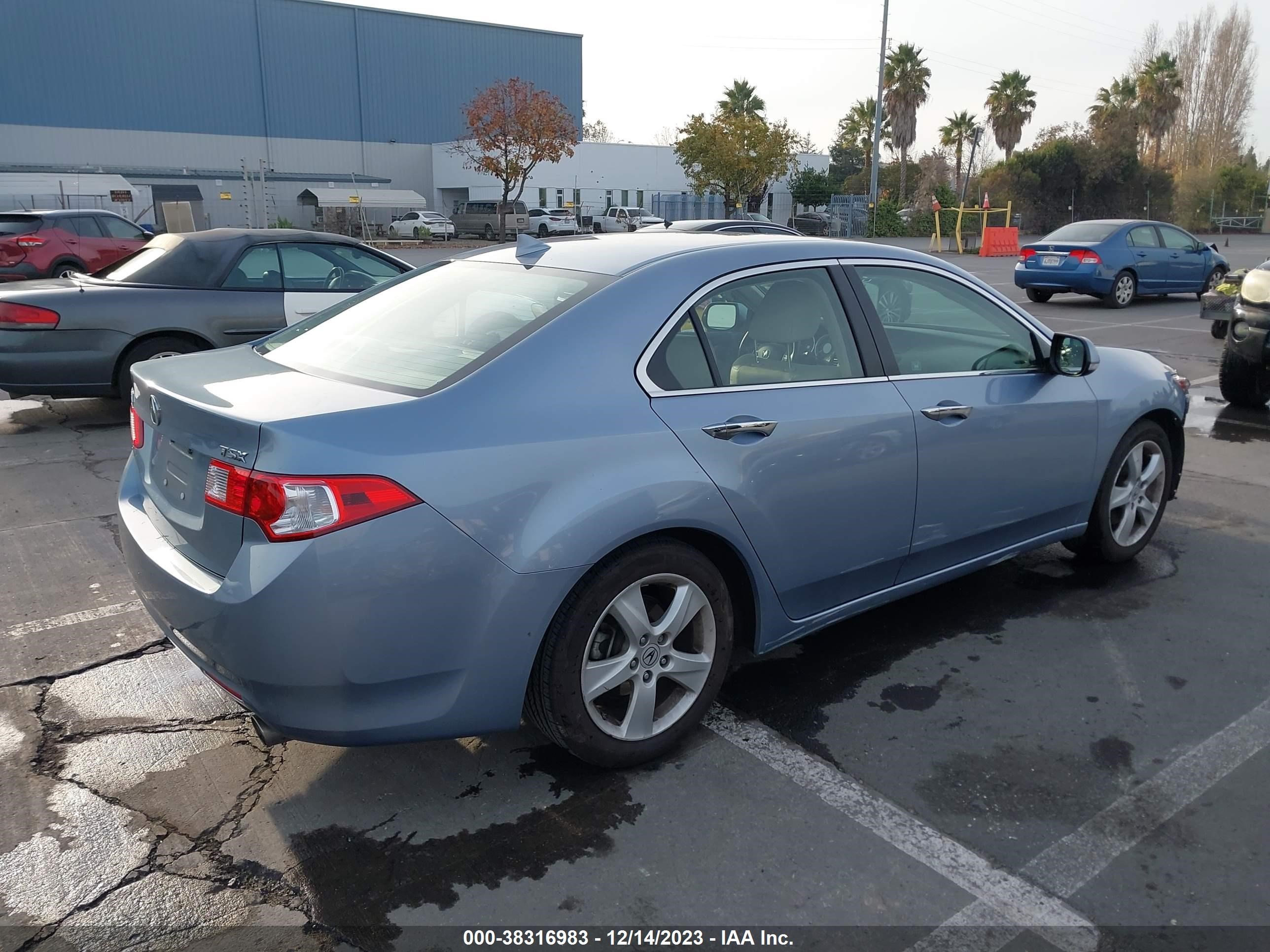 Photo 3 VIN: JH4CU26639C030788 - ACURA TSX 