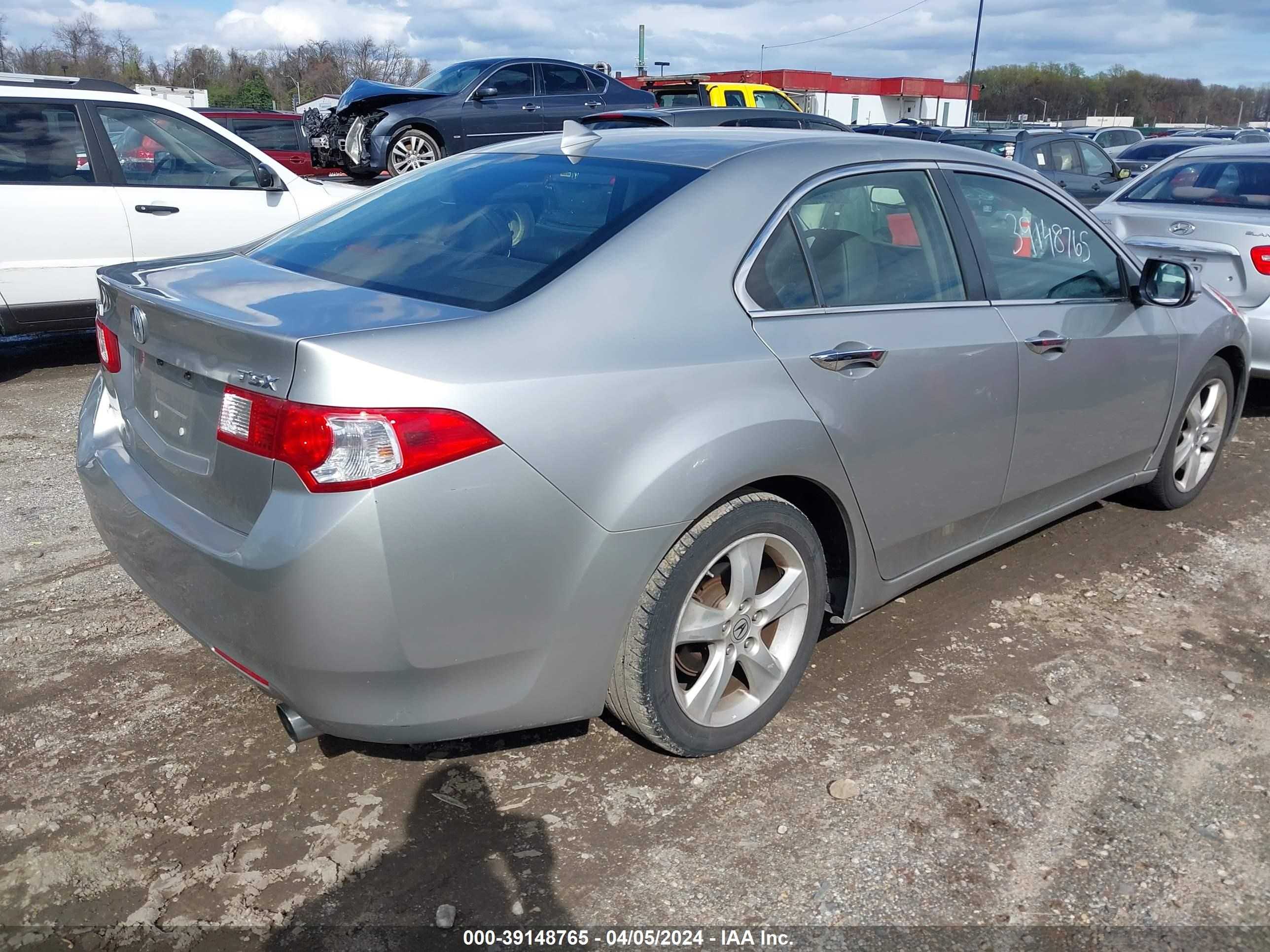 Photo 3 VIN: JH4CU26639C033576 - ACURA TSX 