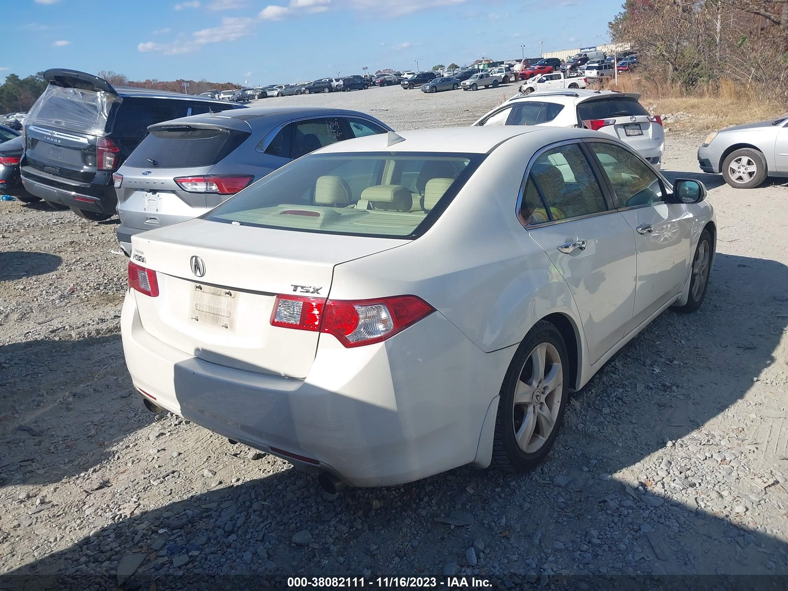 Photo 3 VIN: JH4CU26669C005836 - ACURA TSX 