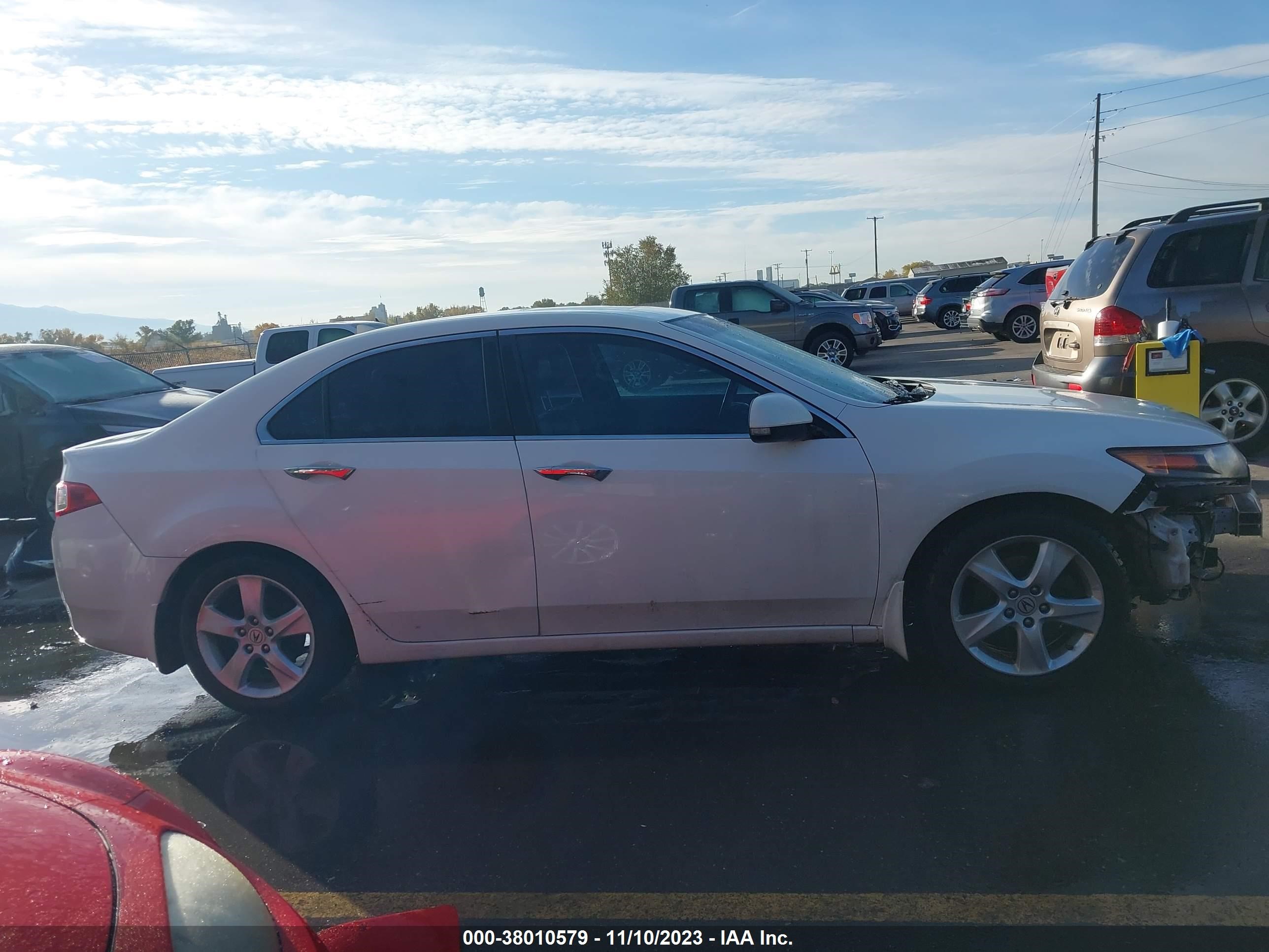 Photo 13 VIN: JH4CU26669C007943 - ACURA TSX 