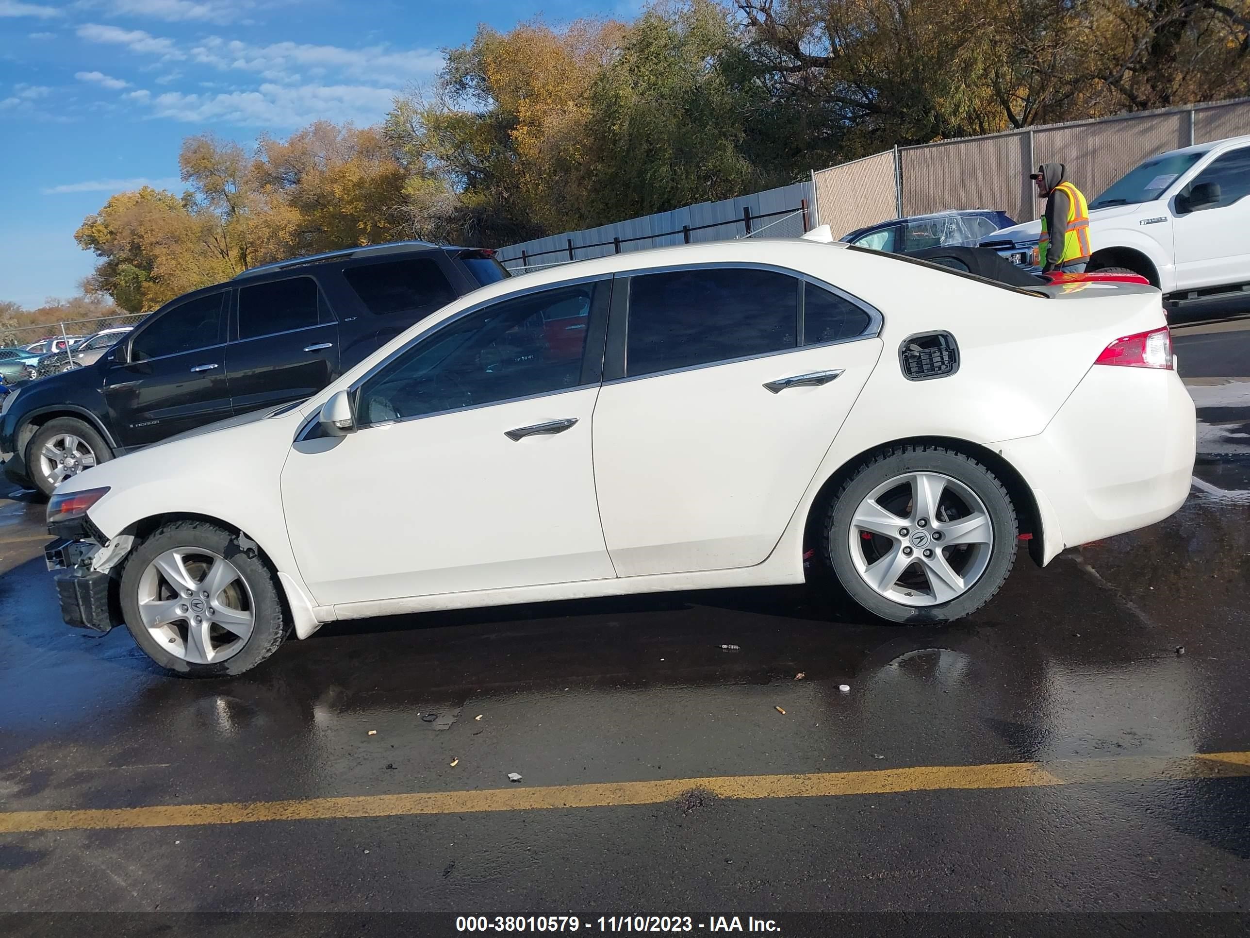 Photo 14 VIN: JH4CU26669C007943 - ACURA TSX 