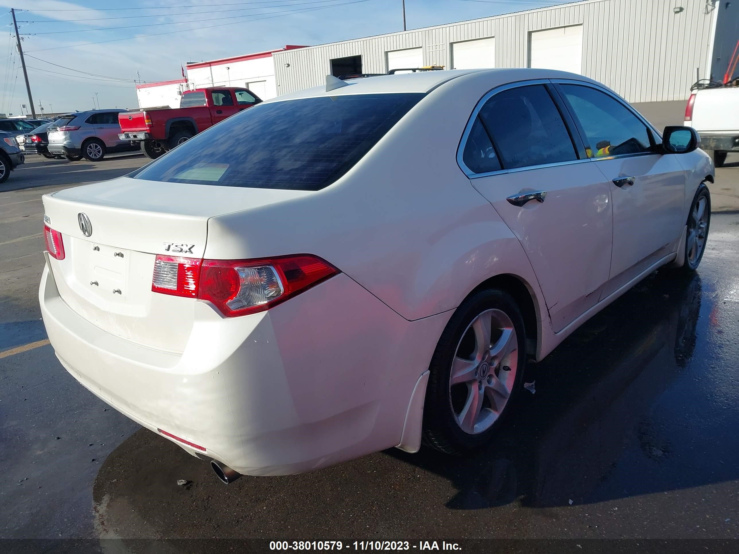 Photo 3 VIN: JH4CU26669C007943 - ACURA TSX 