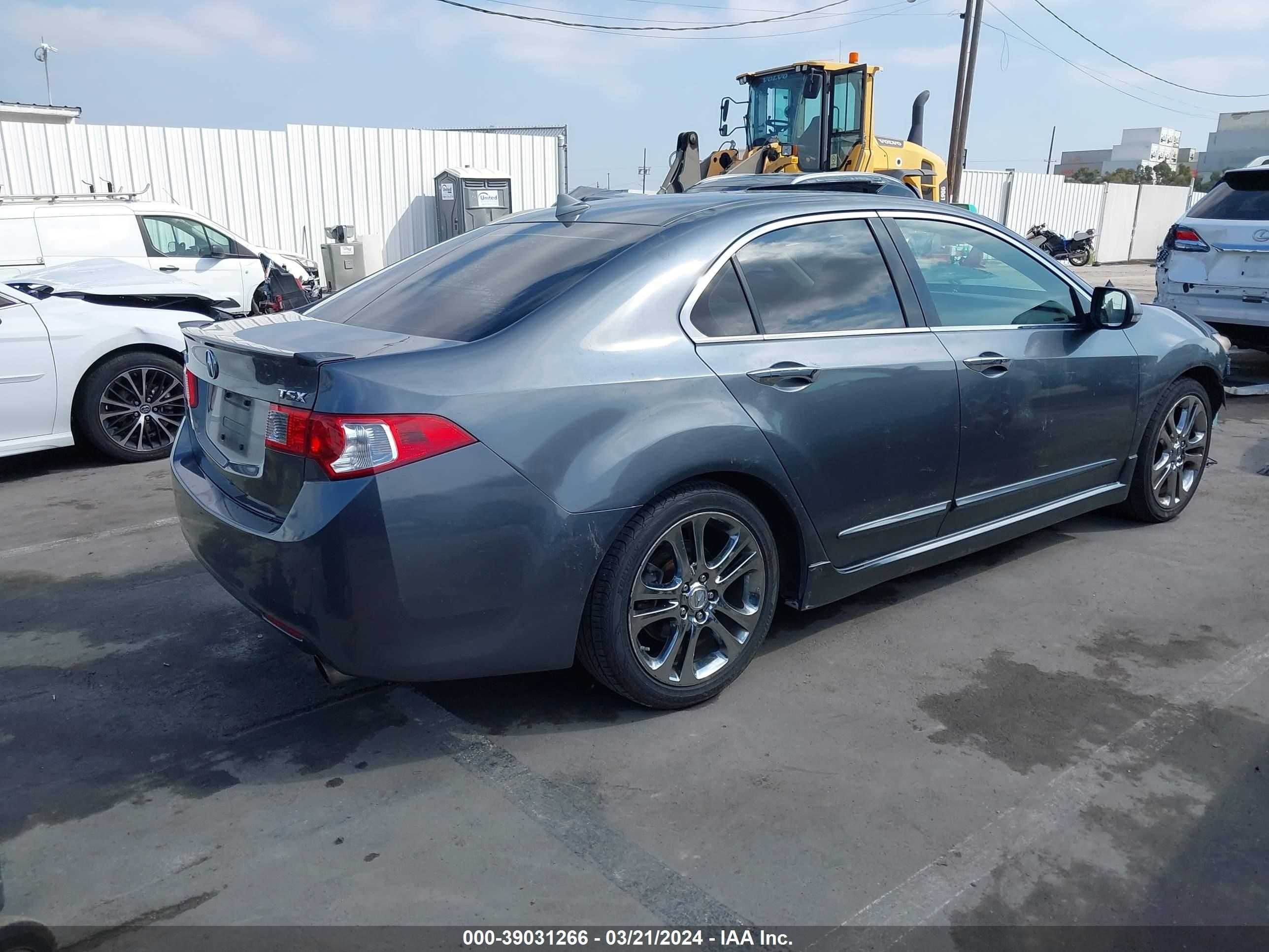 Photo 3 VIN: JH4CU26669C009921 - ACURA TSX 