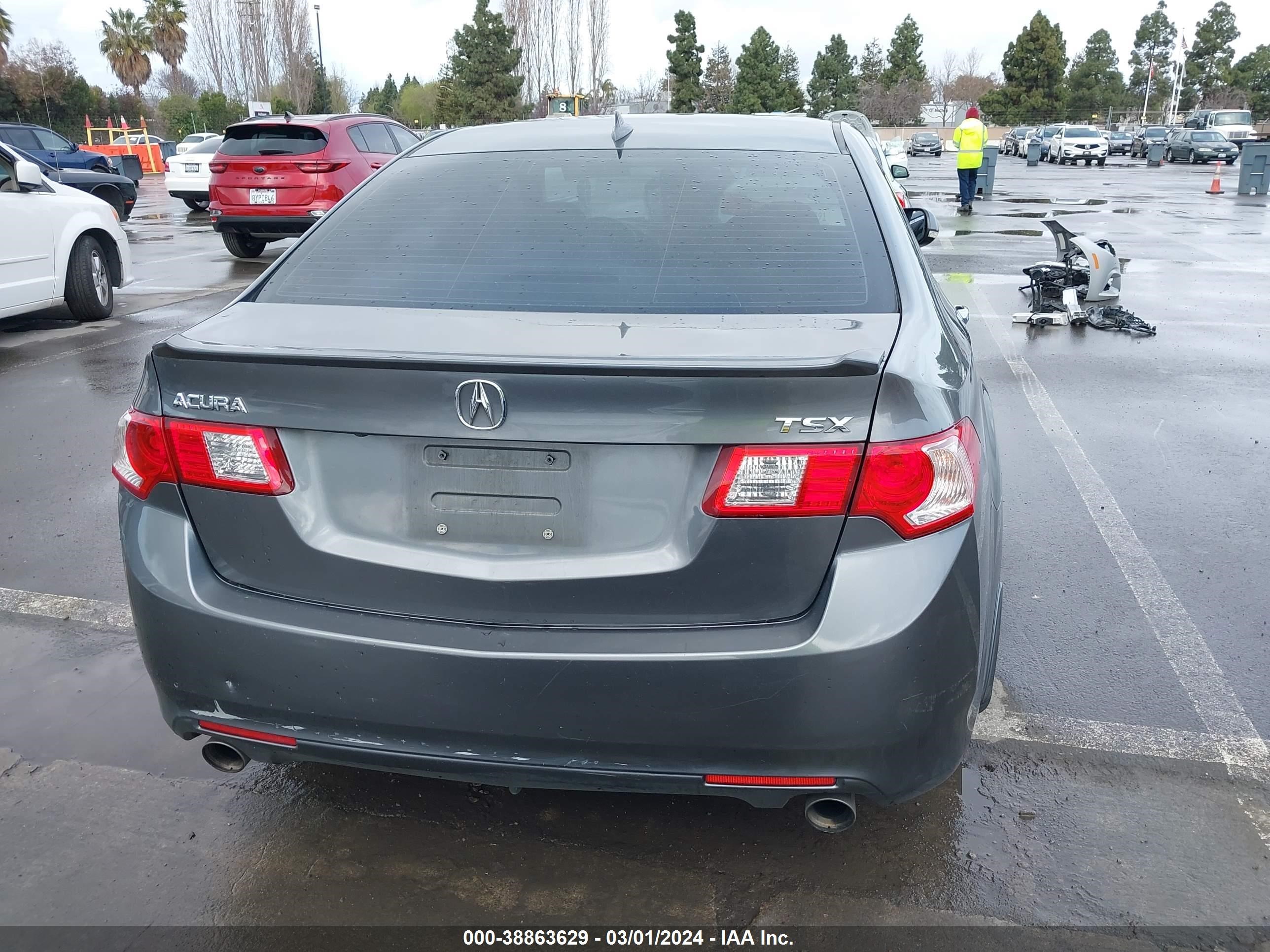 Photo 15 VIN: JH4CU266X9C004530 - ACURA TSX 